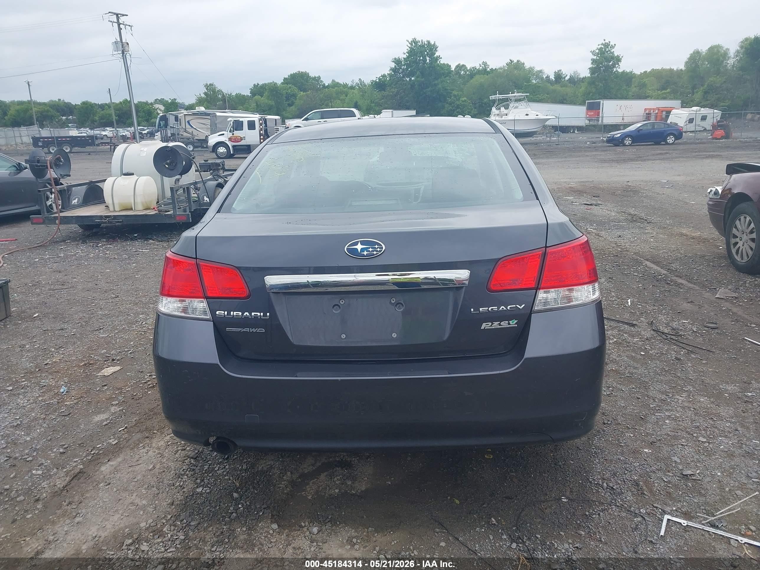 2013 Subaru Legacy 2.5i Premium Серый vin: 4S3BMBC63D3010454