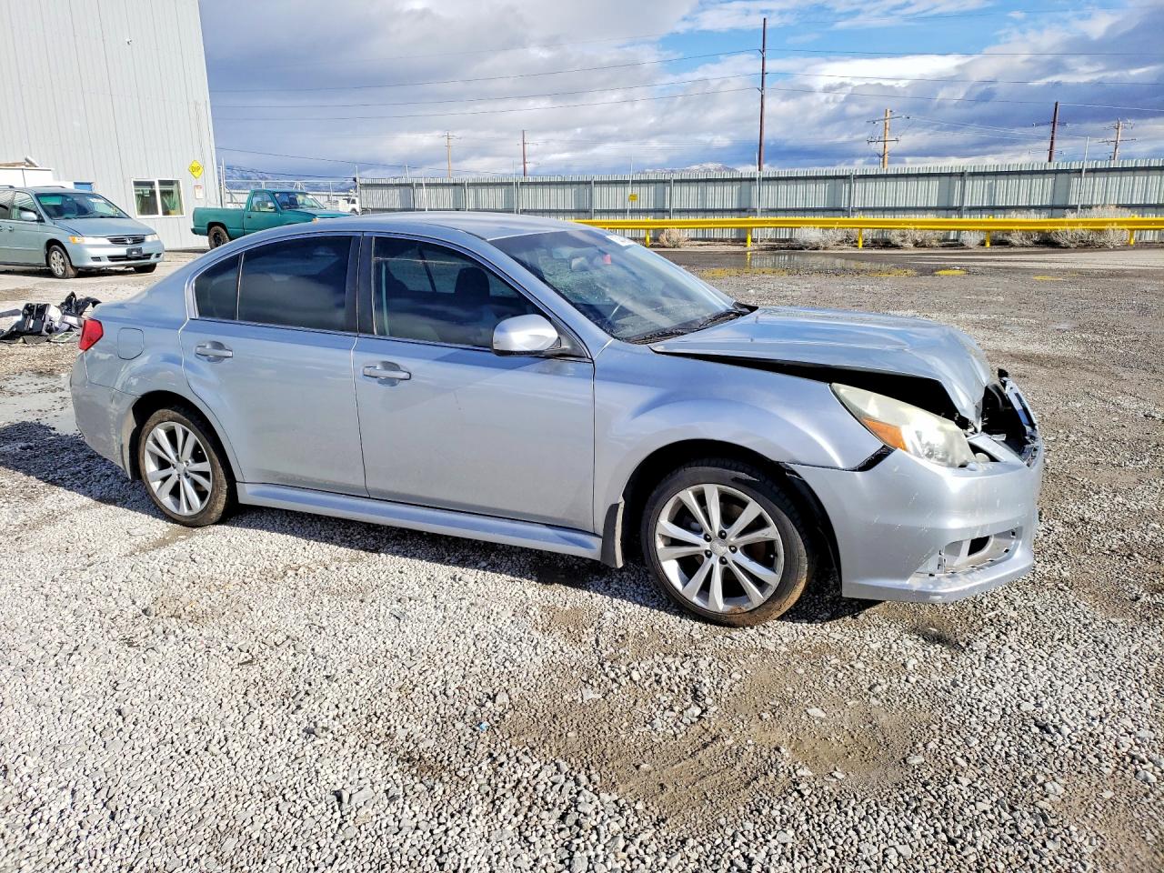 2014 Subaru Legacy 2.5i Premium Silver vin: 4S3BMBC63E3013355