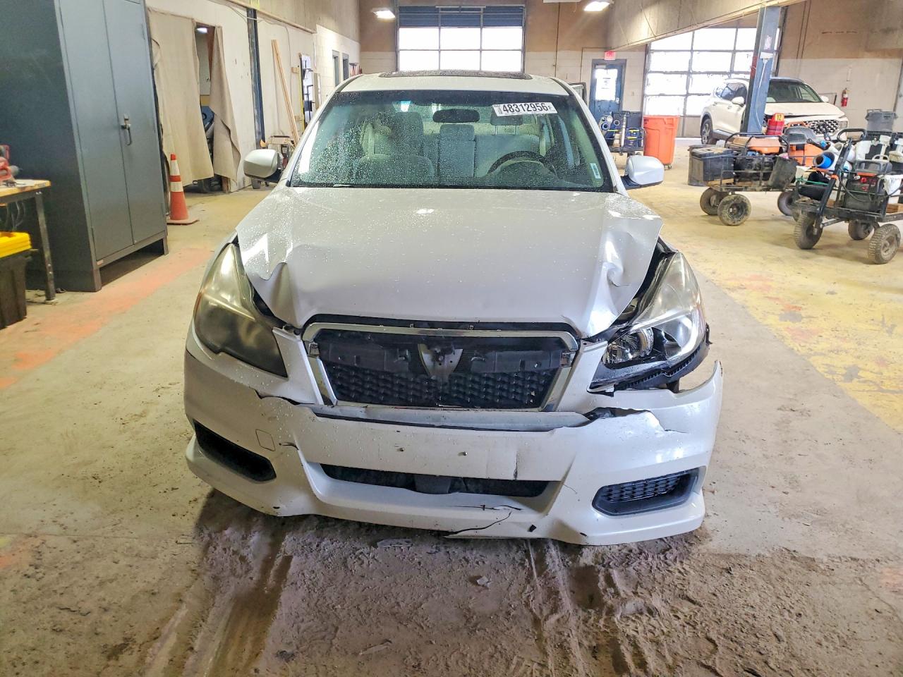 2014 Subaru Legacy 2.5i Premium White vin: 4S3BMBC63E3033220