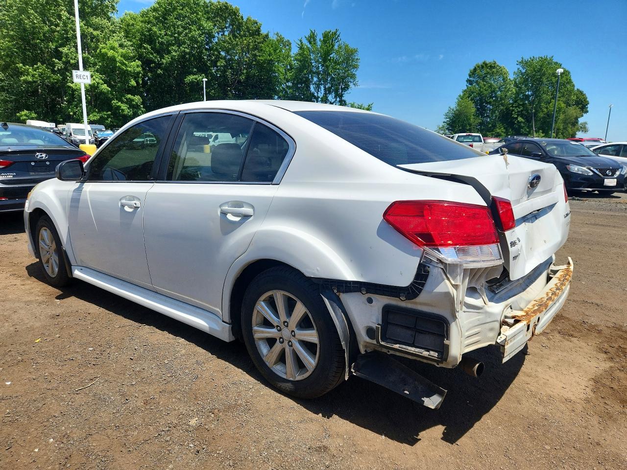 2012 Subaru Legacy 2.5i Premium White vin: 4S3BMBC64C3008095