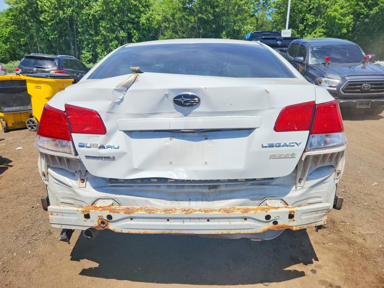 2012 Subaru Legacy 2.5i Premium White vin: 4S3BMBC64C3008095