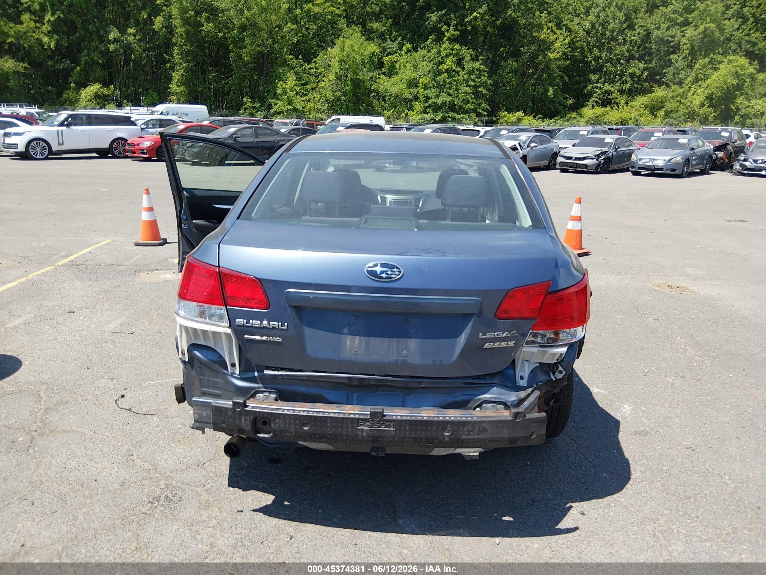2013 Subaru Legacy 2.5i Premium Blue vin: 4S3BMBC64D3044838