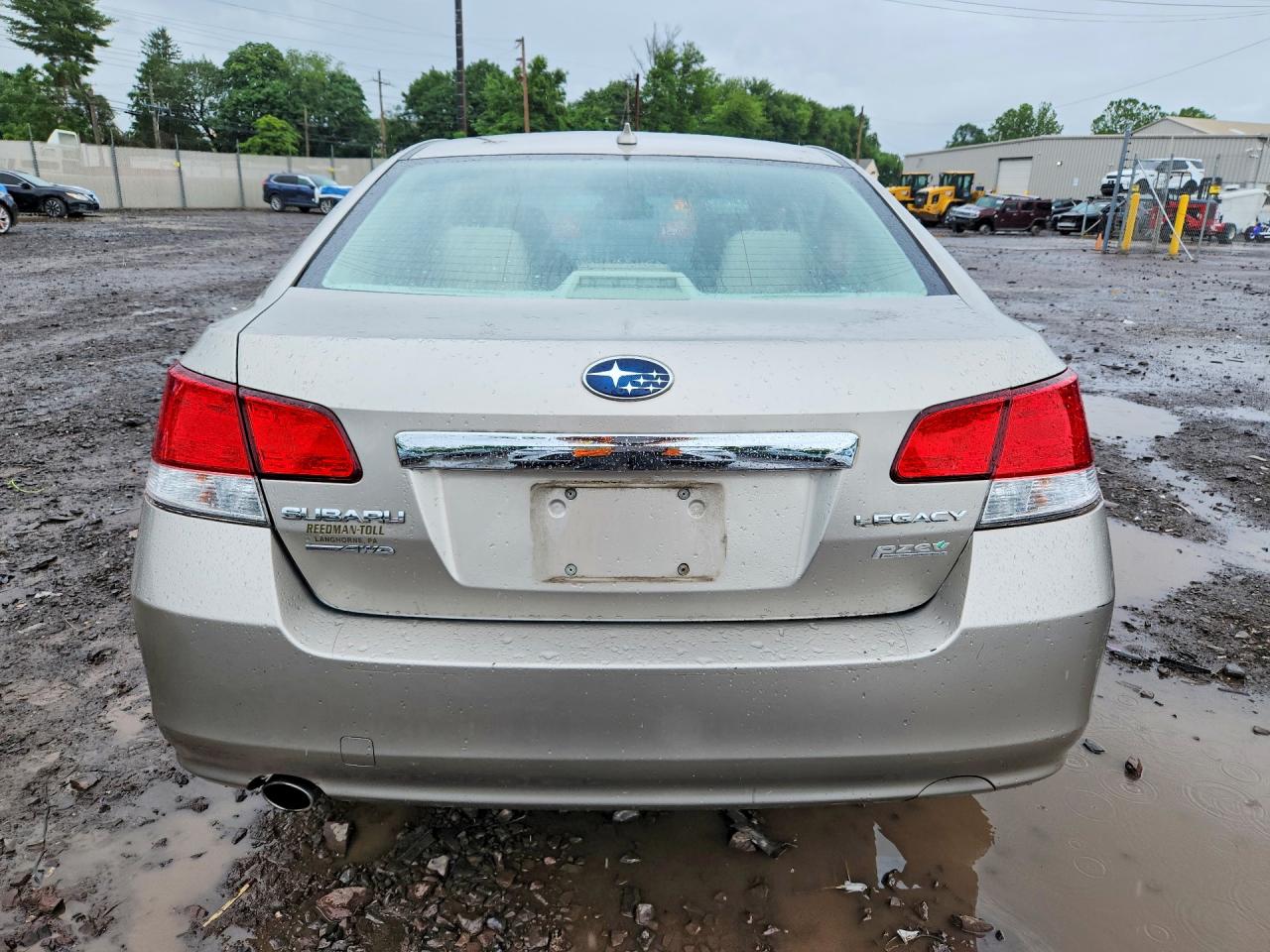2014 Subaru Legacy 2.5i Premium Beige vin: 4S3BMBC64E3033422