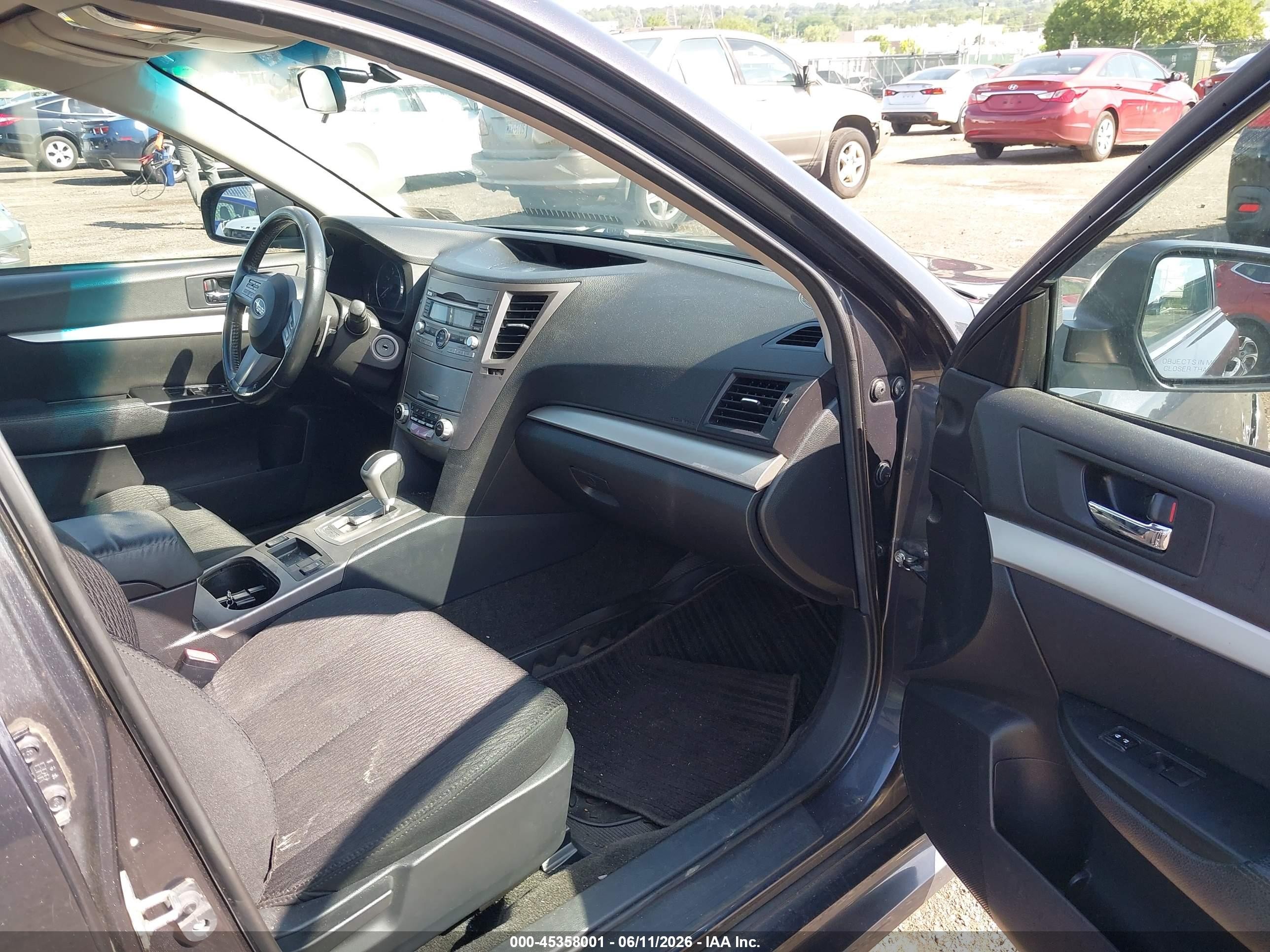 2011 Subaru Legacy 2.5i Premium Серый vin: 4S3BMBC65B3261618