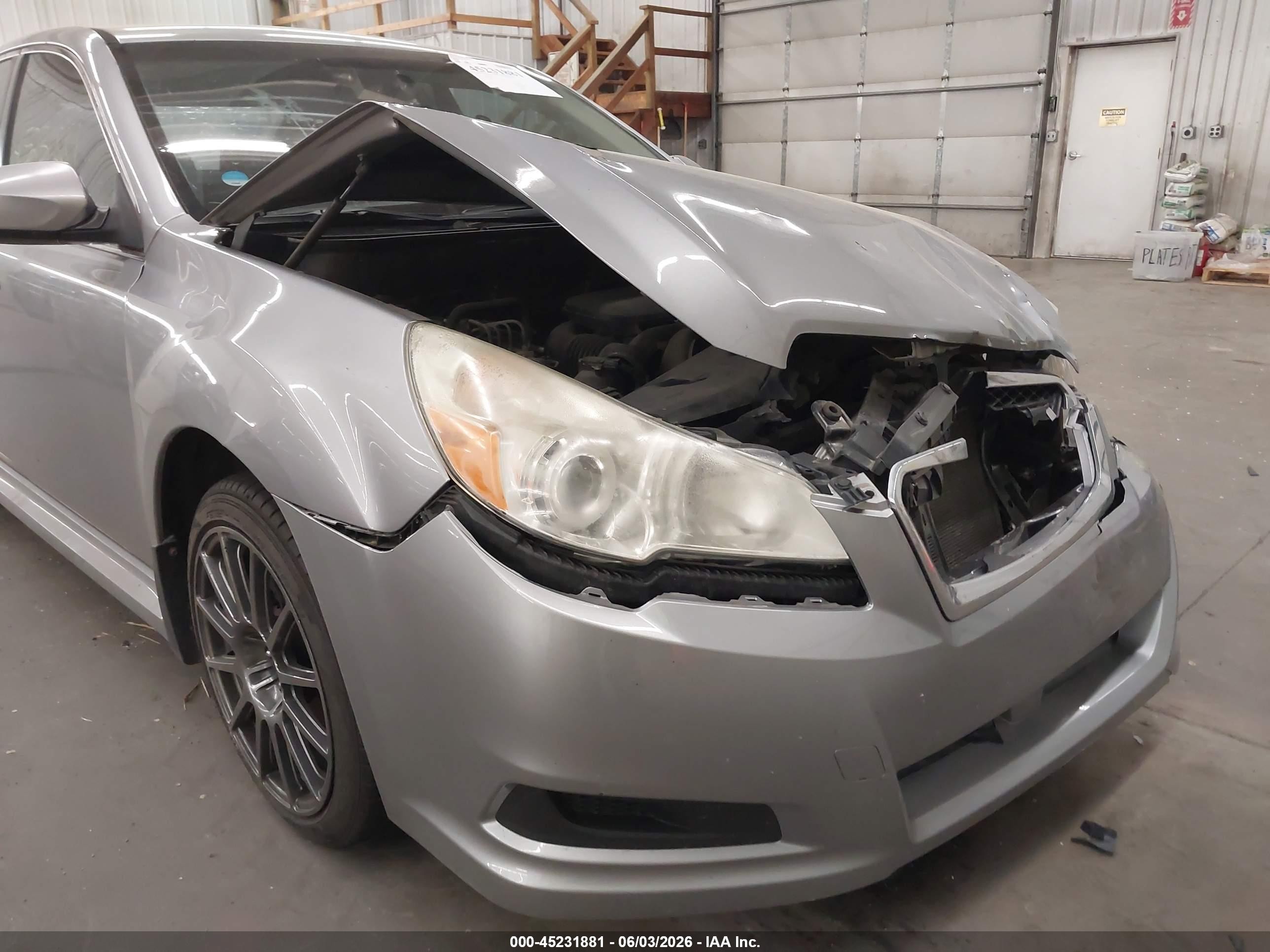 2011 Subaru Legacy 2.5i Premium Gray vin: 4S3BMBC66B3254659