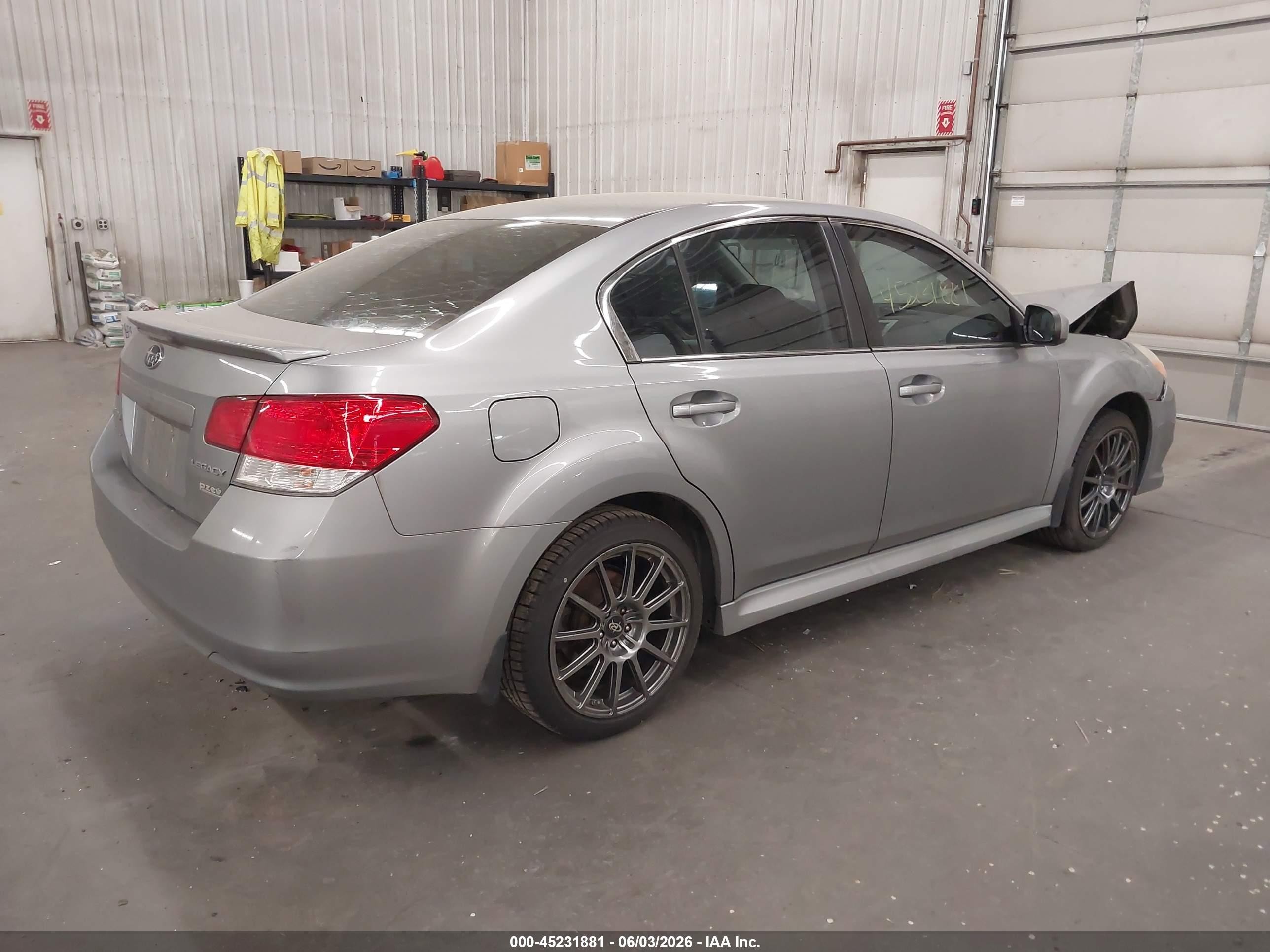 2011 Subaru Legacy 2.5i Premium Gray vin: 4S3BMBC66B3254659