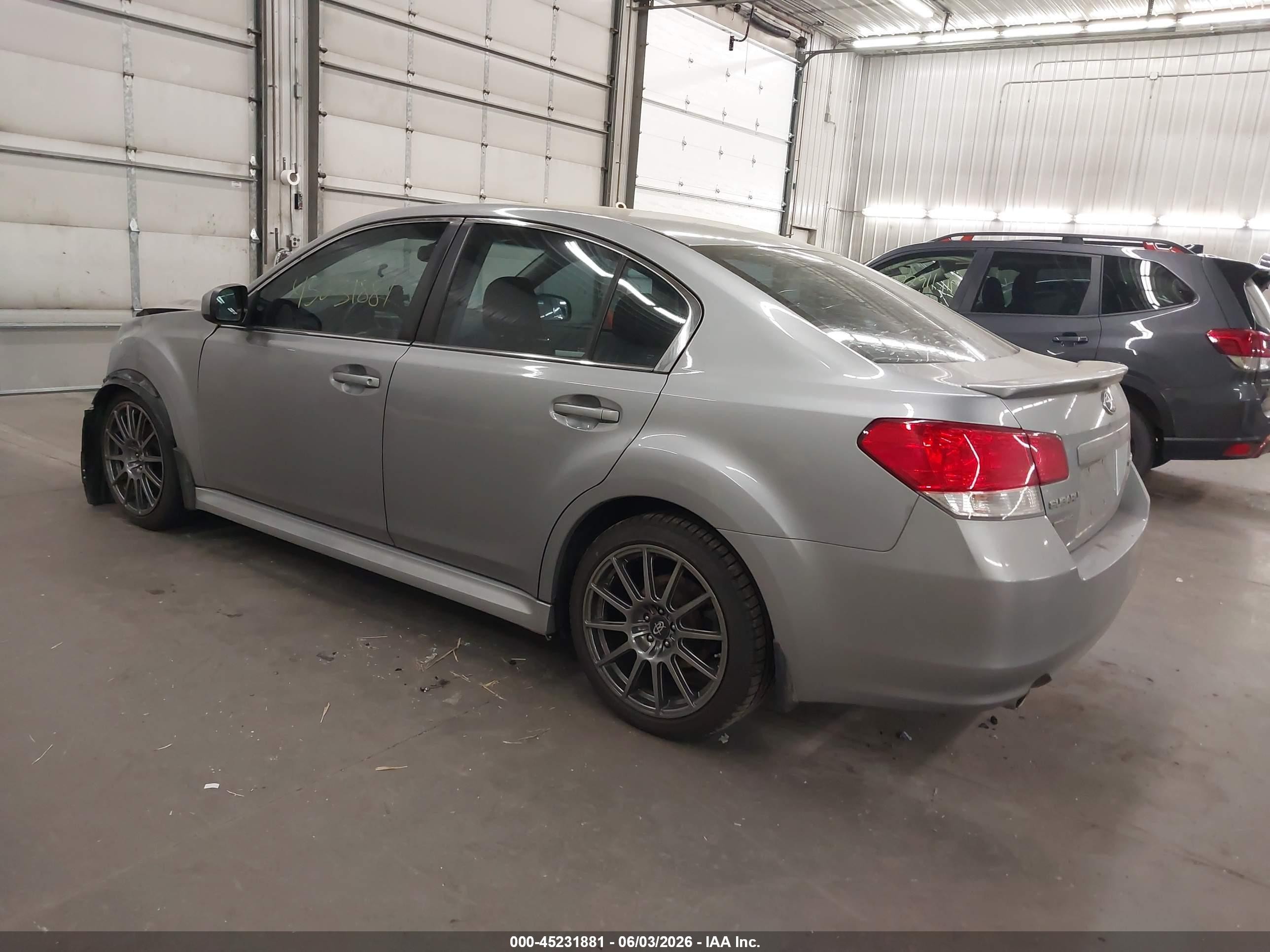 2011 Subaru Legacy 2.5i Premium Gray vin: 4S3BMBC66B3254659