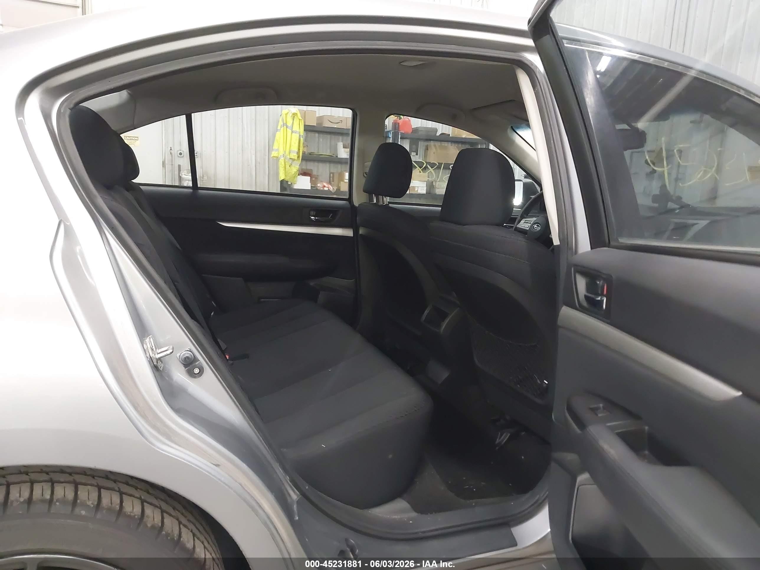 2011 Subaru Legacy 2.5i Premium Gray vin: 4S3BMBC66B3254659