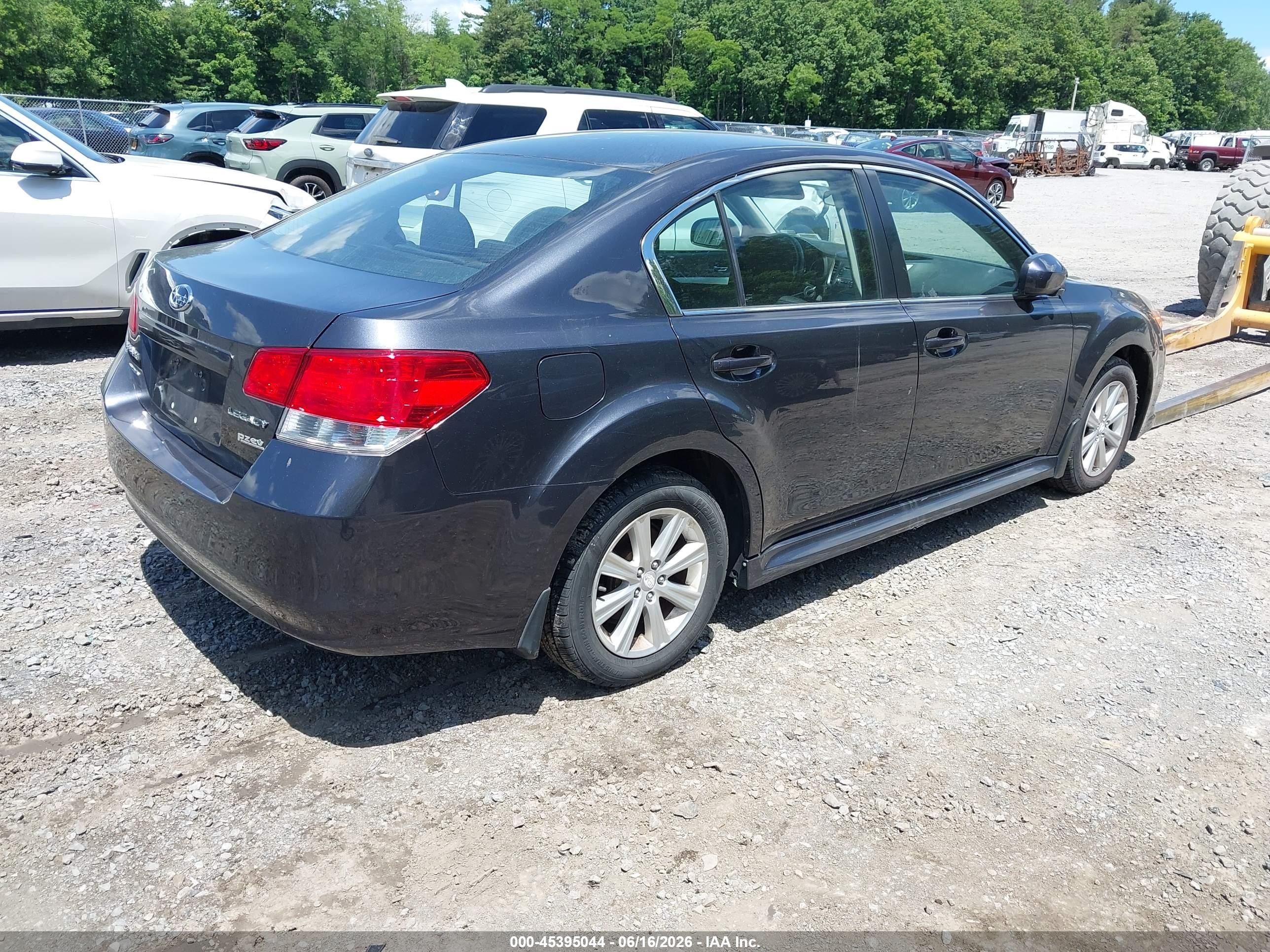 2011 Subaru Legacy 2.5i Premium Gray vin: 4S3BMBC66B3263328