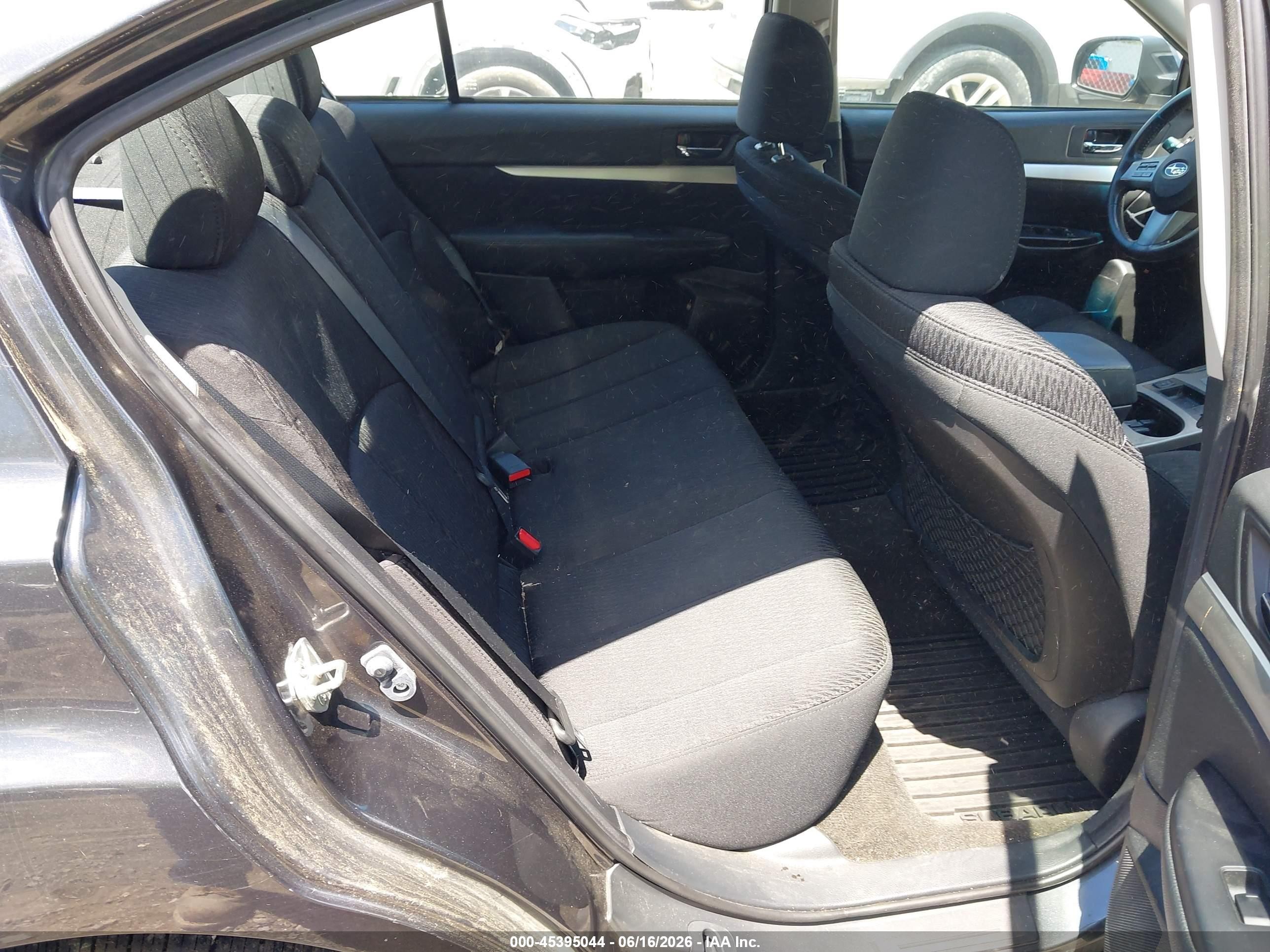 2011 Subaru Legacy 2.5i Premium Gray vin: 4S3BMBC66B3263328