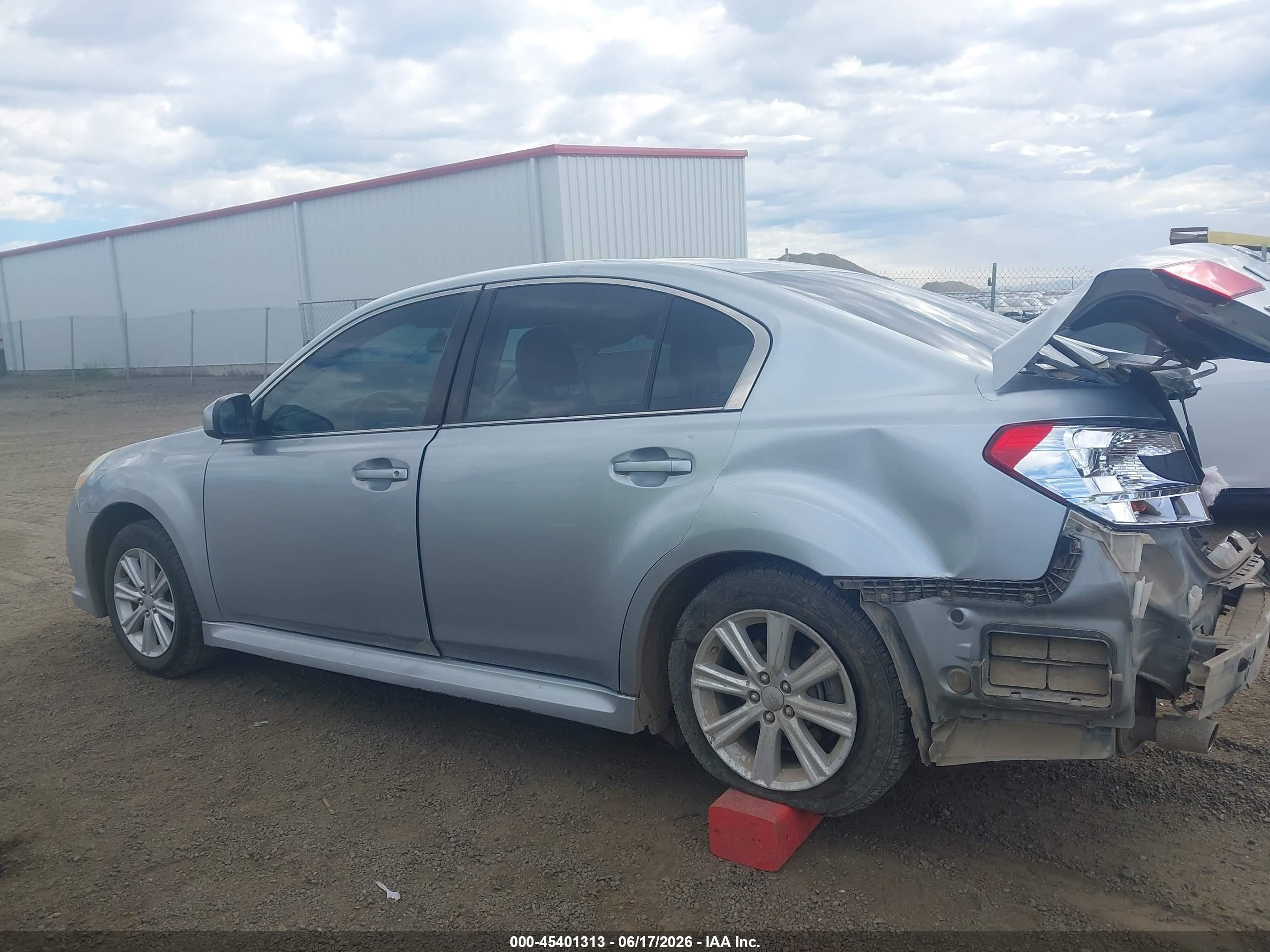 2012 Subaru Legacy 2.5i Premium Silver vin: 4S3BMBC66C3026128