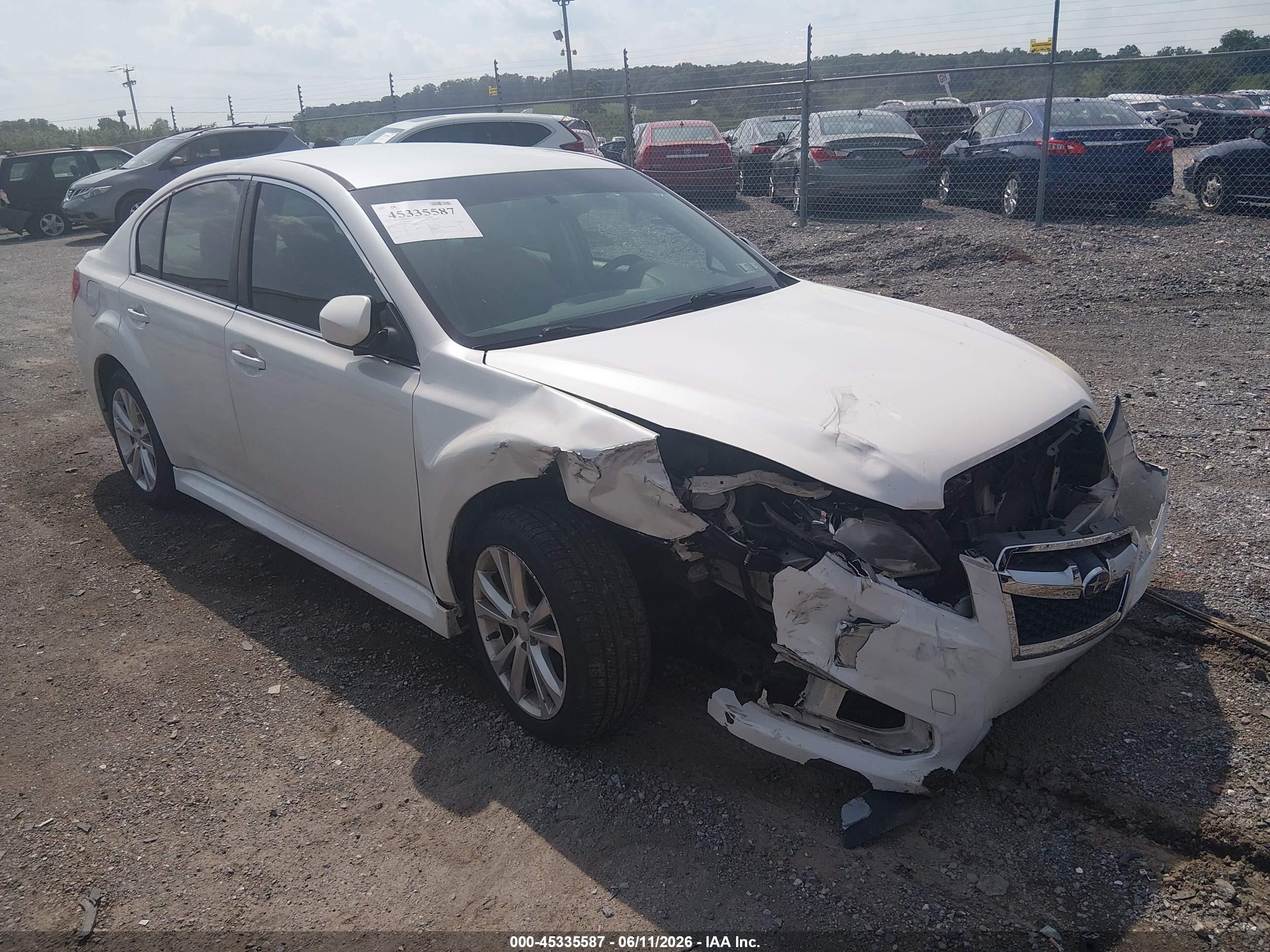 2013 Subaru Legacy 2.5i Premium White vin: 4S3BMBC66D3007127