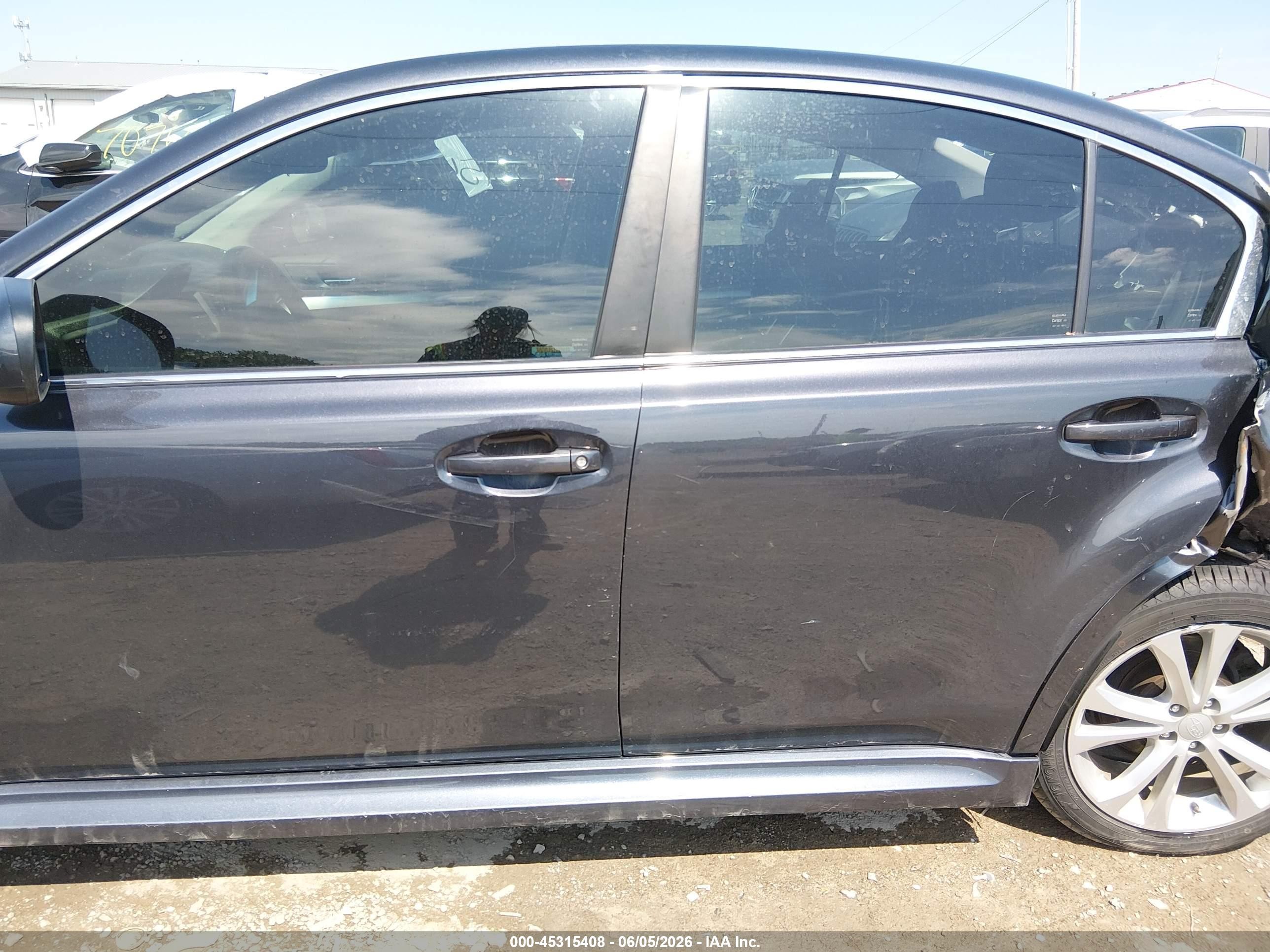2013 Subaru Legacy 2.5i Premium Gray vin: 4S3BMBC66D3015549