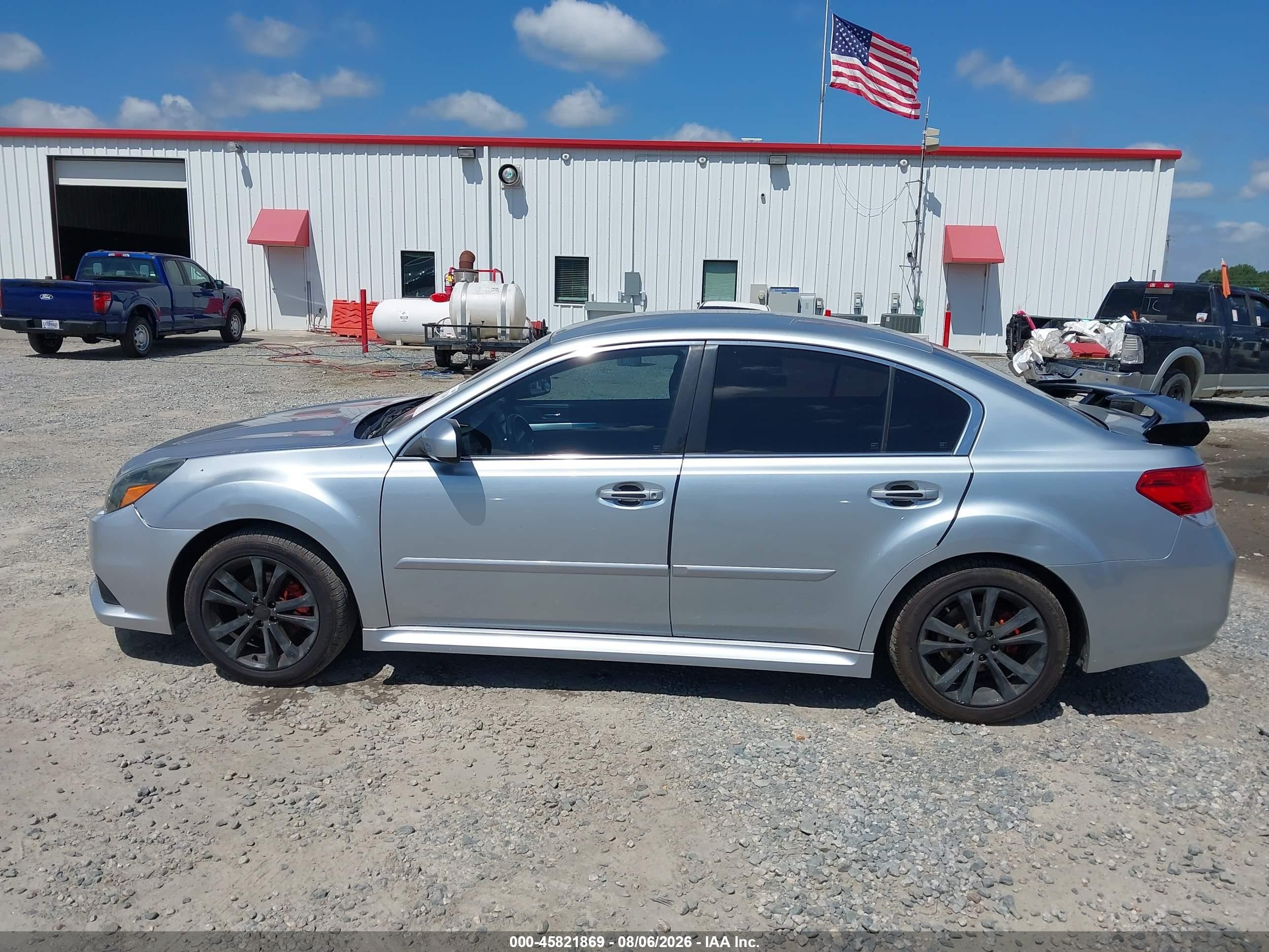2013 Subaru Legacy 2.5i Premium Silver vin: 4S3BMBC66D3018533