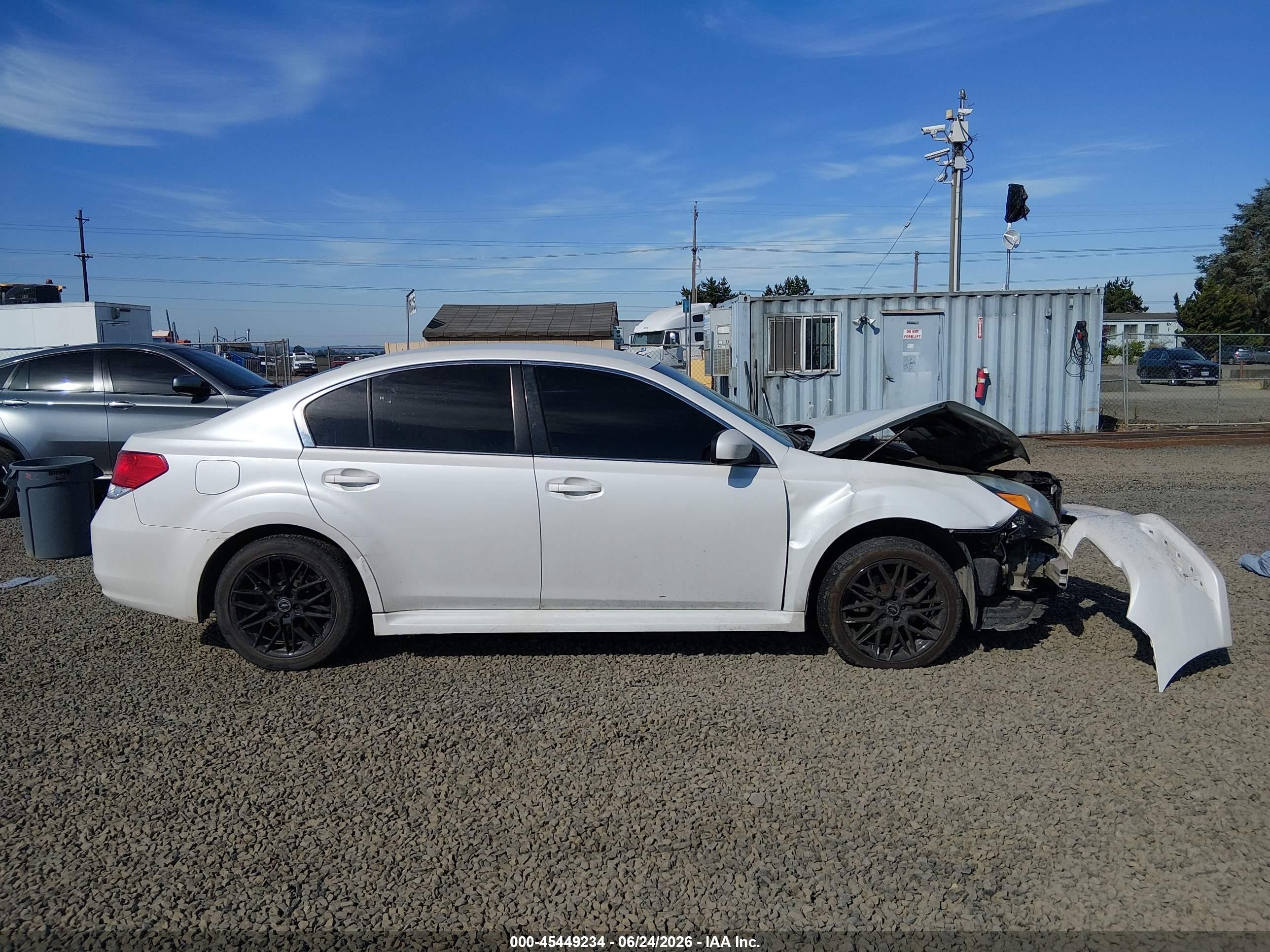 2013 Subaru Legacy 2.5i Premium White vin: 4S3BMBC66D3049376