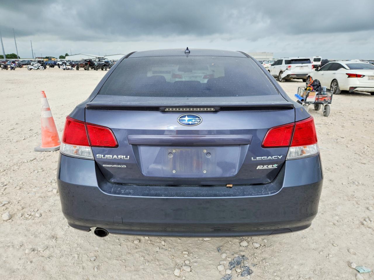 2014 Subaru Legacy 2.5i Premium Серый vin: 4S3BMBC66E3013043