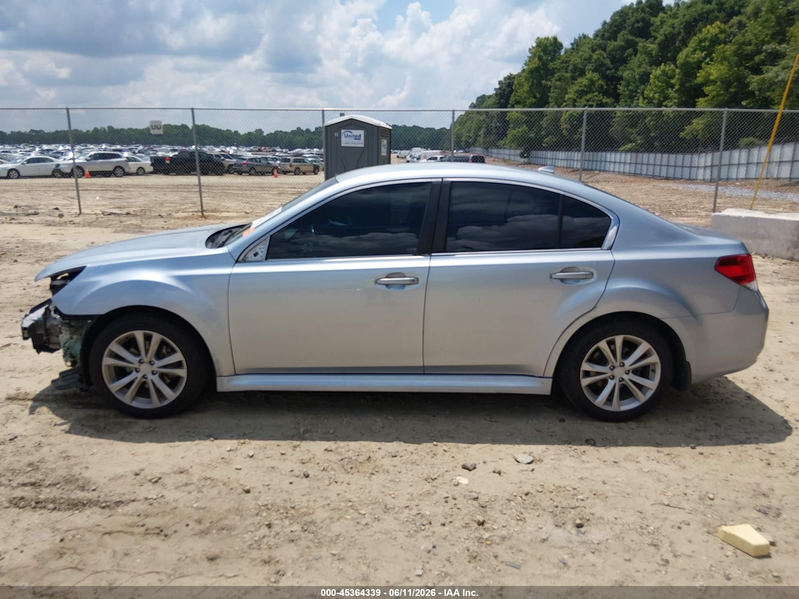 2014 Subaru Legacy 2.5i Premium Silver vin: 4S3BMBC66E3030280