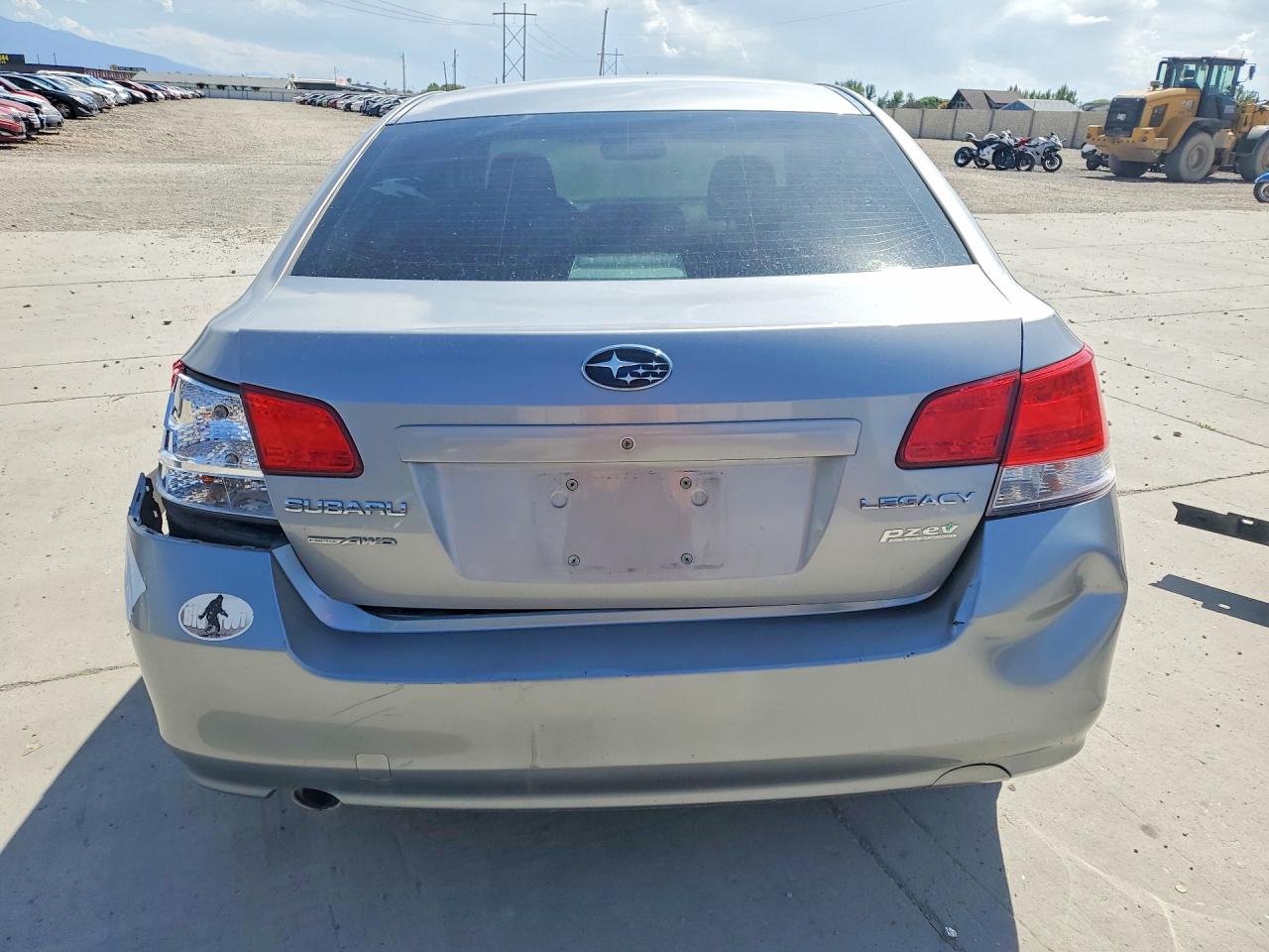 2011 Subaru Legacy 2.5i Premium Silver vin: 4S3BMBC67B3242410