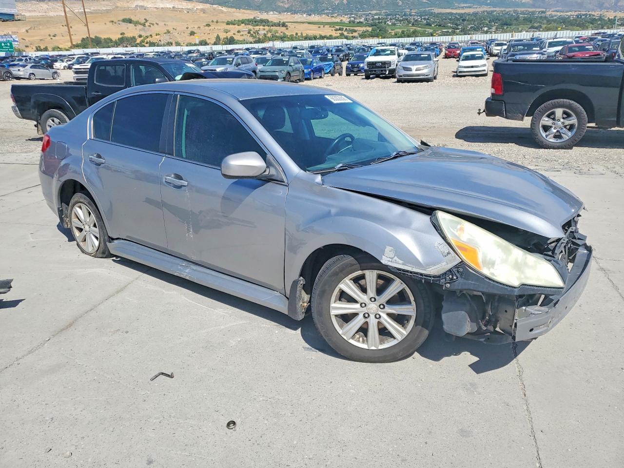 2011 Subaru Legacy 2.5i Premium Silver vin: 4S3BMBC67B3242410