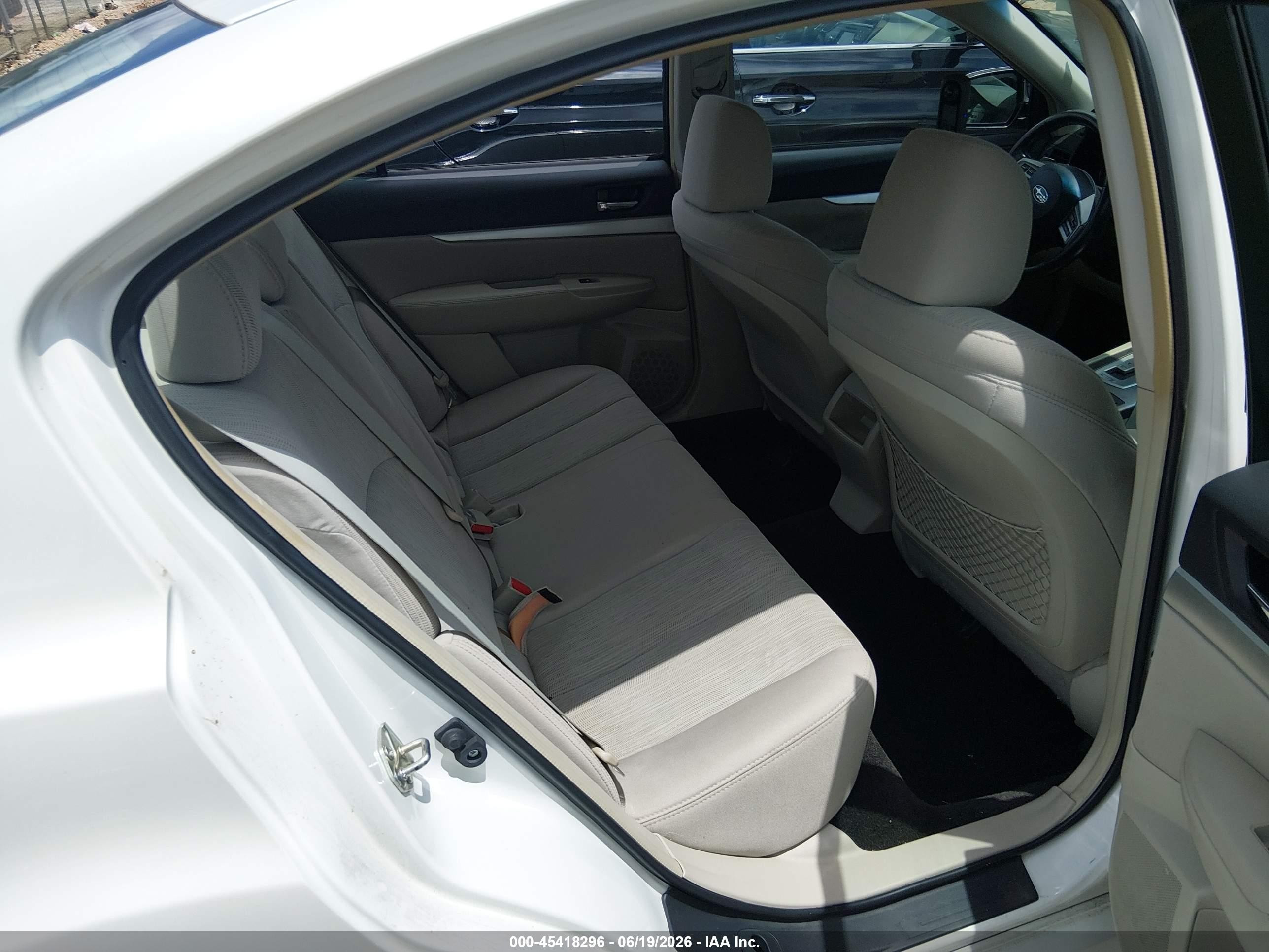2013 Subaru Legacy 2.5i Premium White vin: 4S3BMBC67D3033252