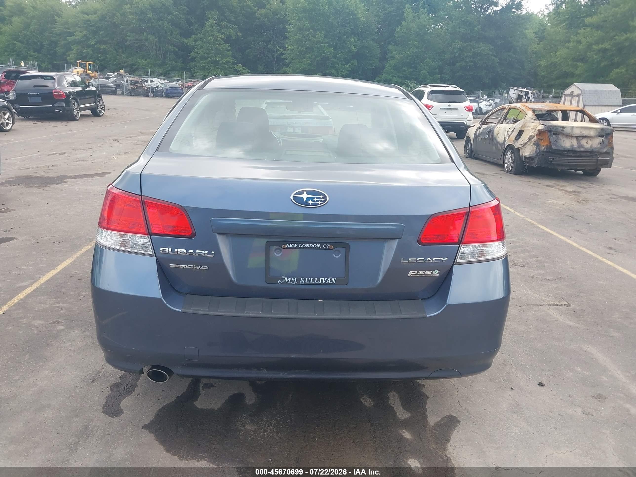 2013 Subaru Legacy 2.5i Premium Blue vin: 4S3BMBC67D3043053