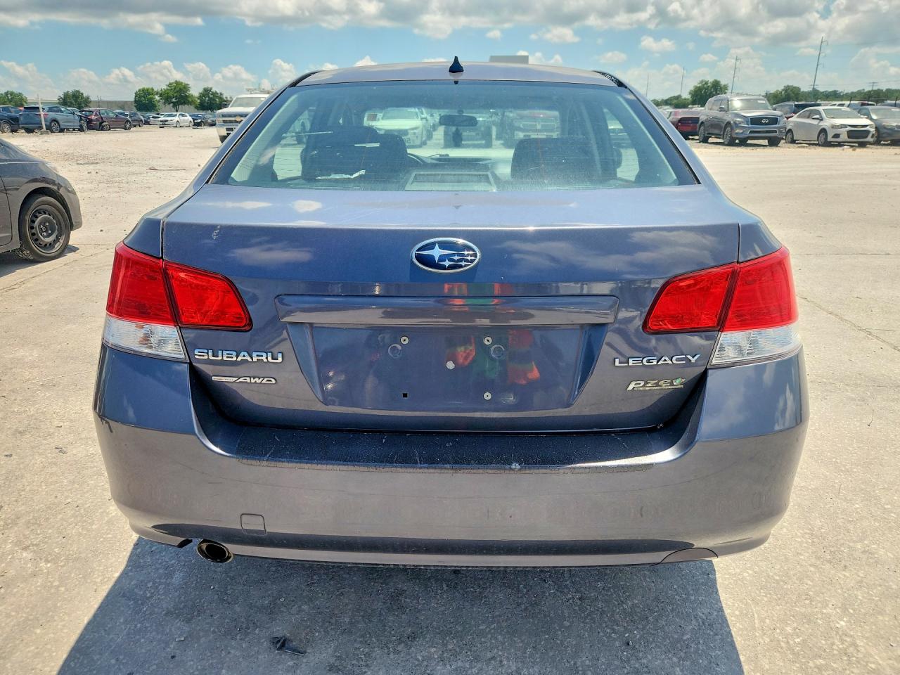 2014 Subaru Legacy 2.5i Premium Gray vin: 4S3BMBC67E3021166