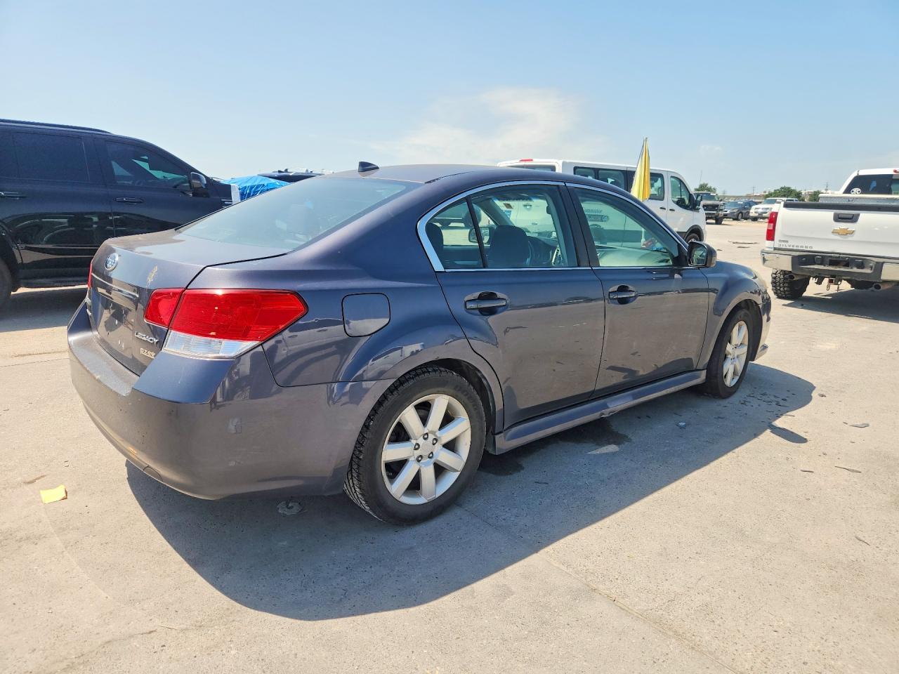 2014 Subaru Legacy 2.5i Premium Gray vin: 4S3BMBC67E3021166