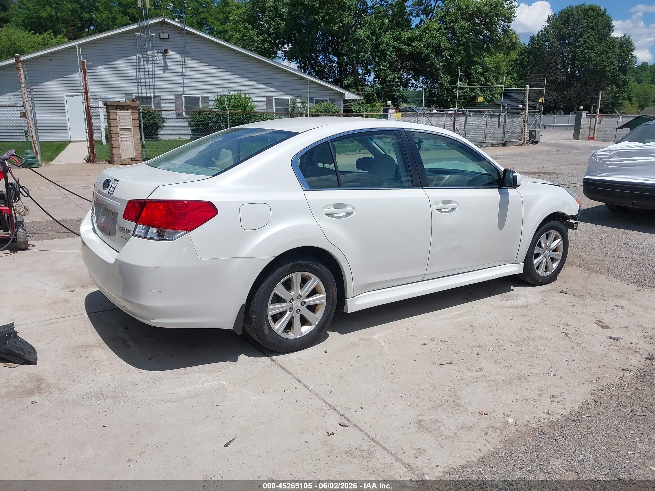 2012 Subaru Legacy 2.5i Premium White vin: 4S3BMBC68C3031069