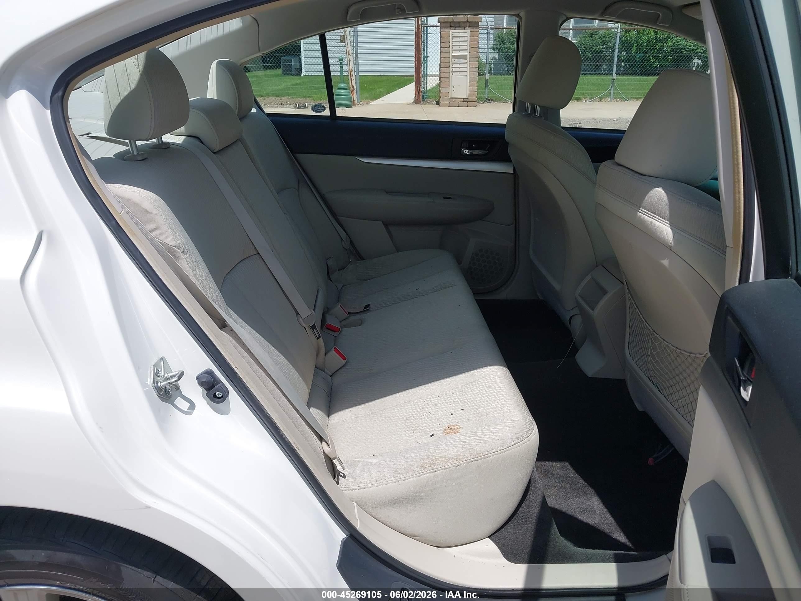 2012 Subaru Legacy 2.5i Premium White vin: 4S3BMBC68C3031069