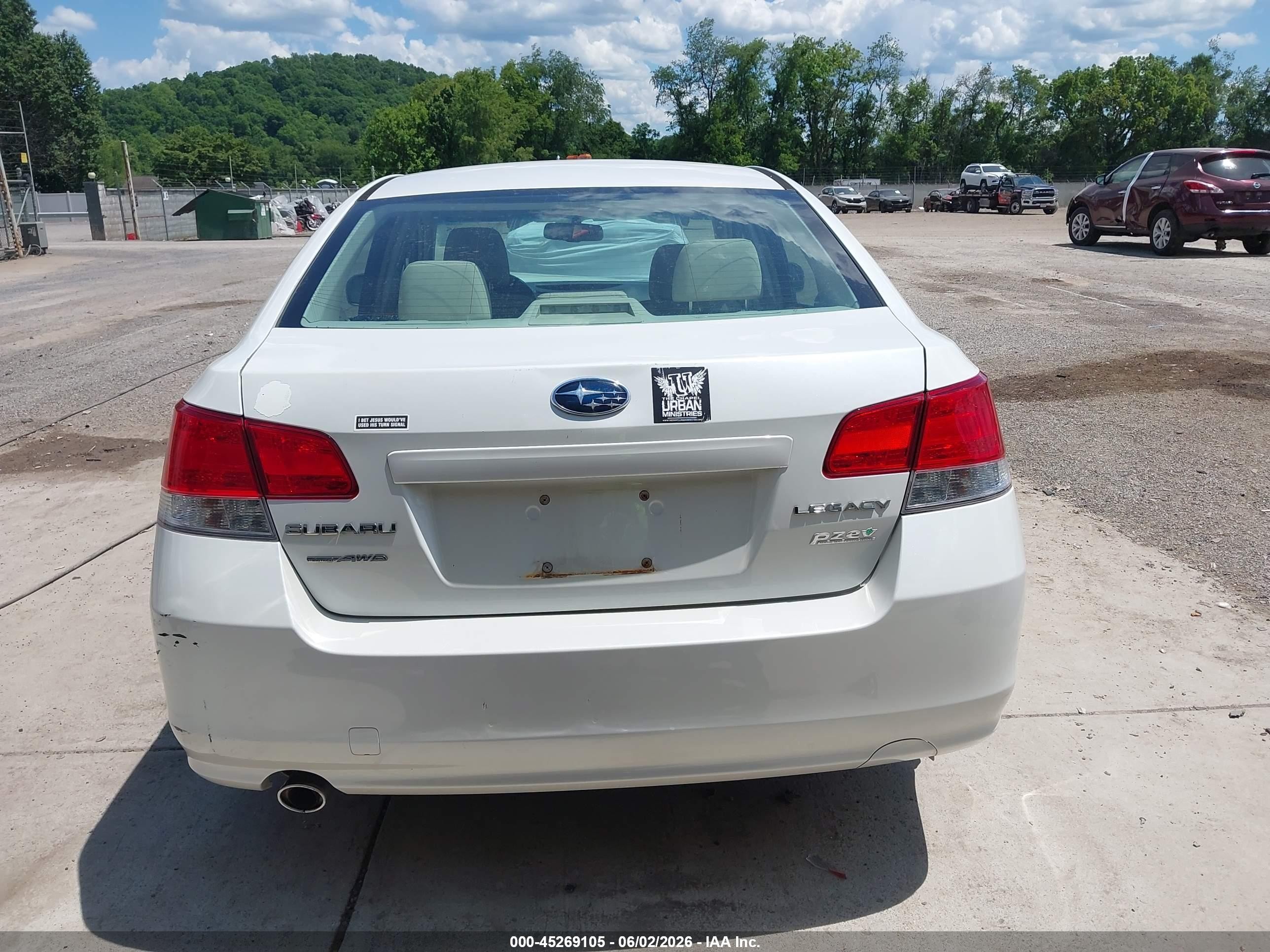 2012 Subaru Legacy 2.5i Premium White vin: 4S3BMBC68C3031069