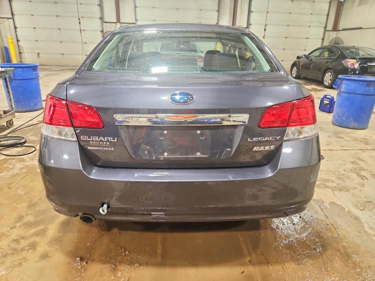 2013 Subaru Legacy 2.5i Premium Gray vin: 4S3BMBC68D3033700