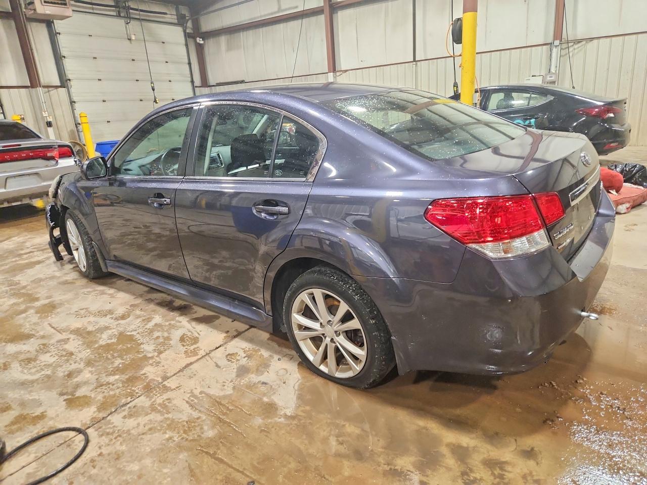 2013 Subaru Legacy 2.5i Premium Gray vin: 4S3BMBC68D3033700