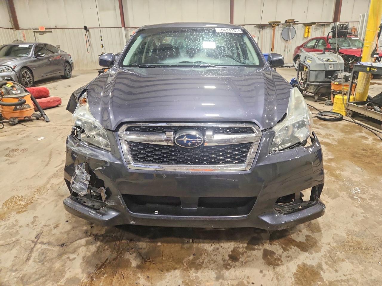 2013 Subaru Legacy 2.5i Premium Gray vin: 4S3BMBC68D3033700