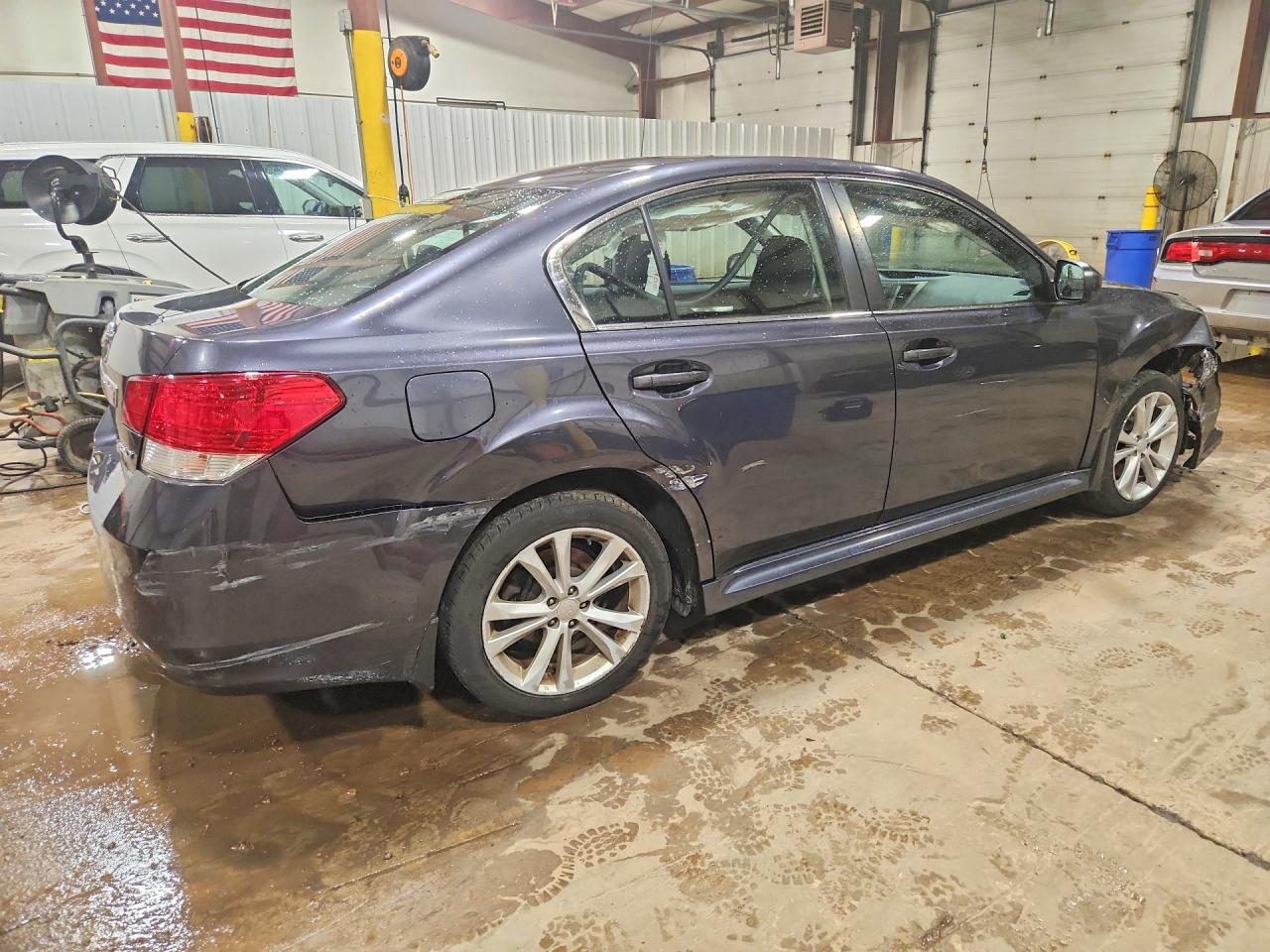 2013 Subaru Legacy 2.5i Premium Gray vin: 4S3BMBC68D3033700