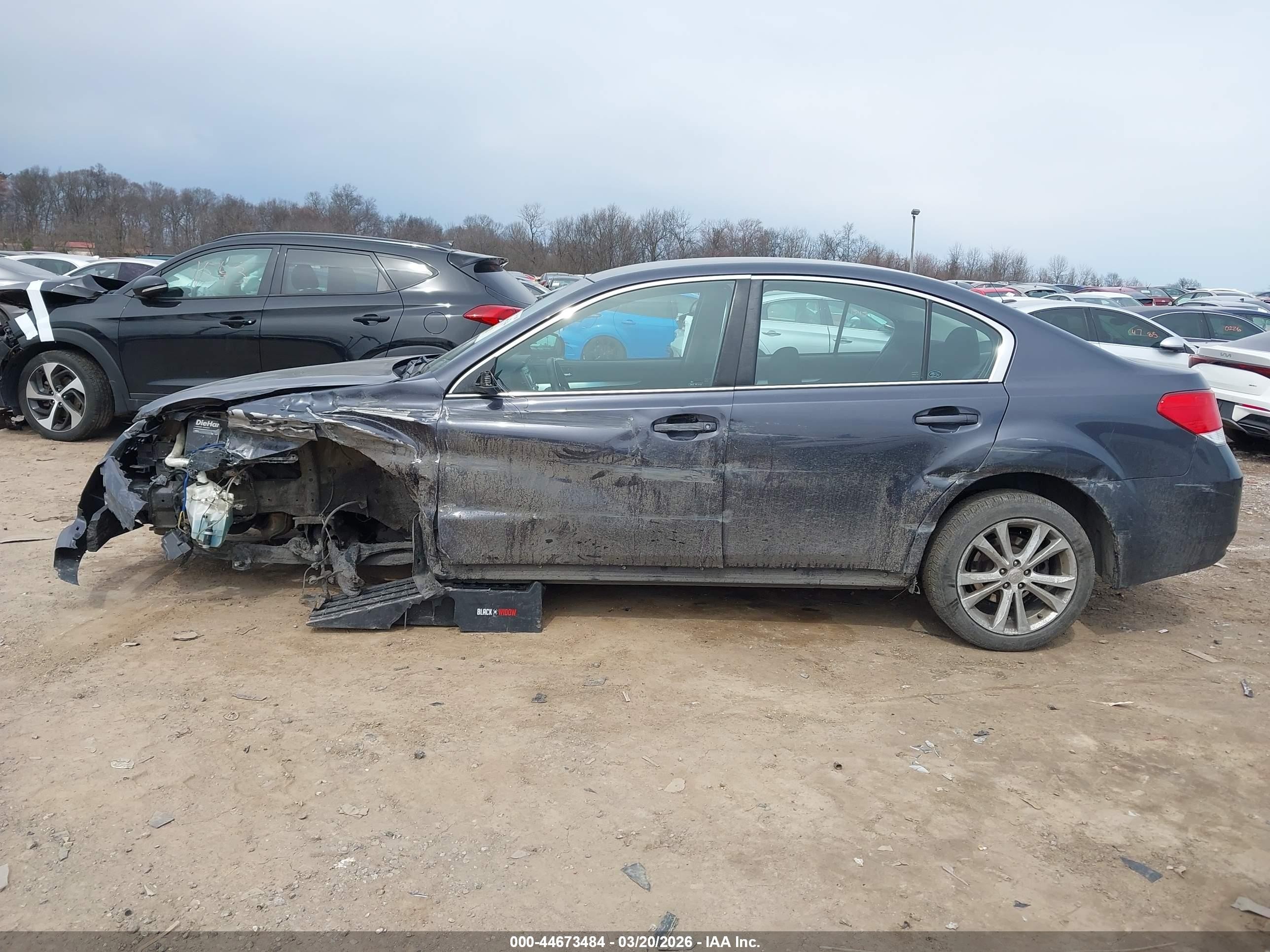 2013 Subaru Legacy 2.5i Premium Серый vin: 4S3BMBC68D3038864