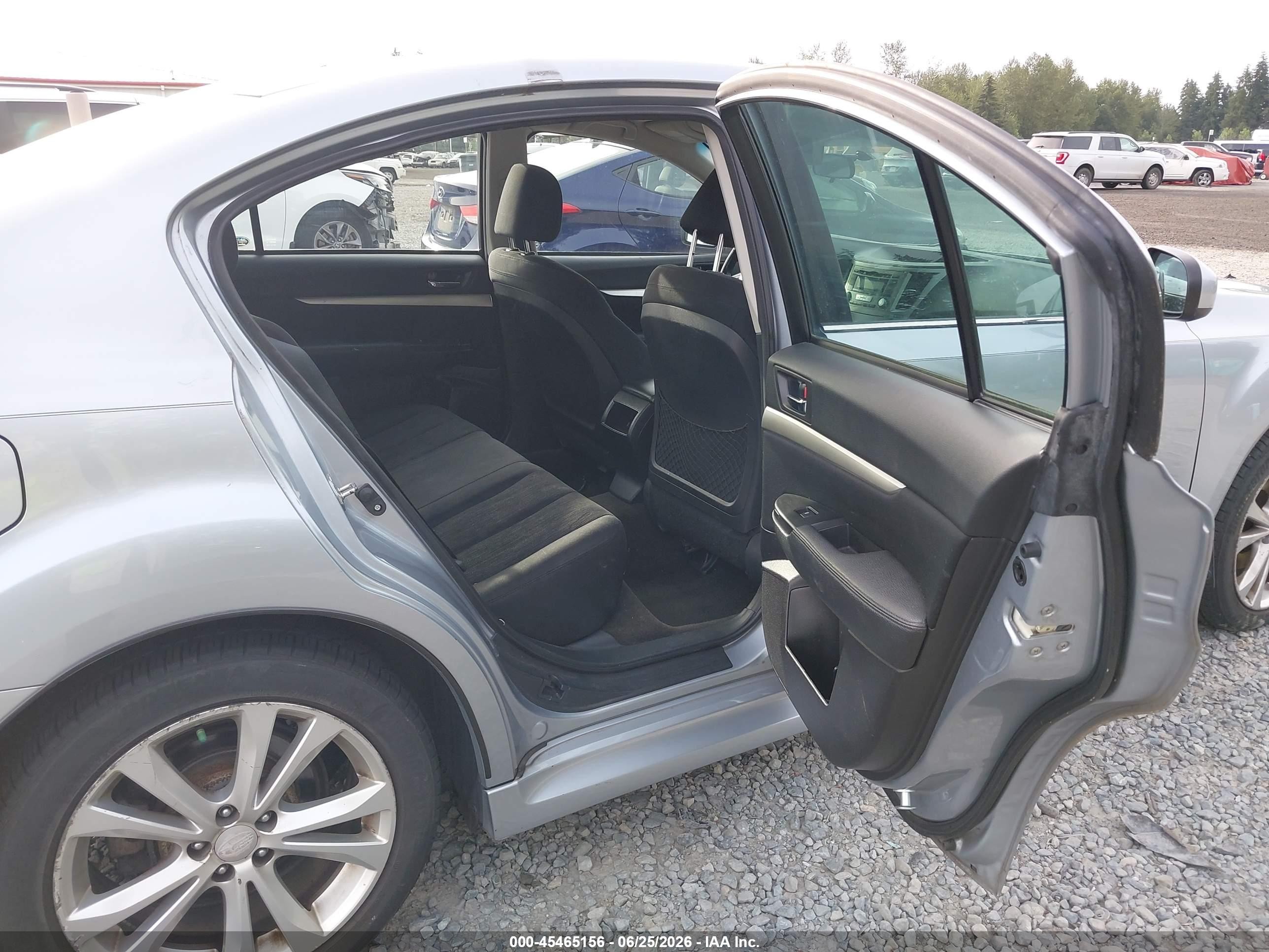 2013 Subaru Legacy 2.5i Premium Silver vin: 4S3BMBC68D3048178