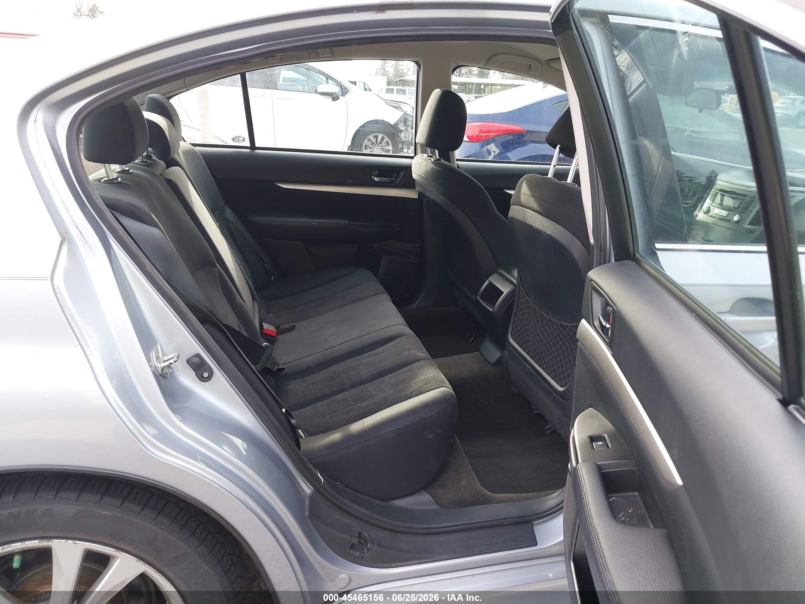 2013 Subaru Legacy 2.5i Premium Silver vin: 4S3BMBC68D3048178