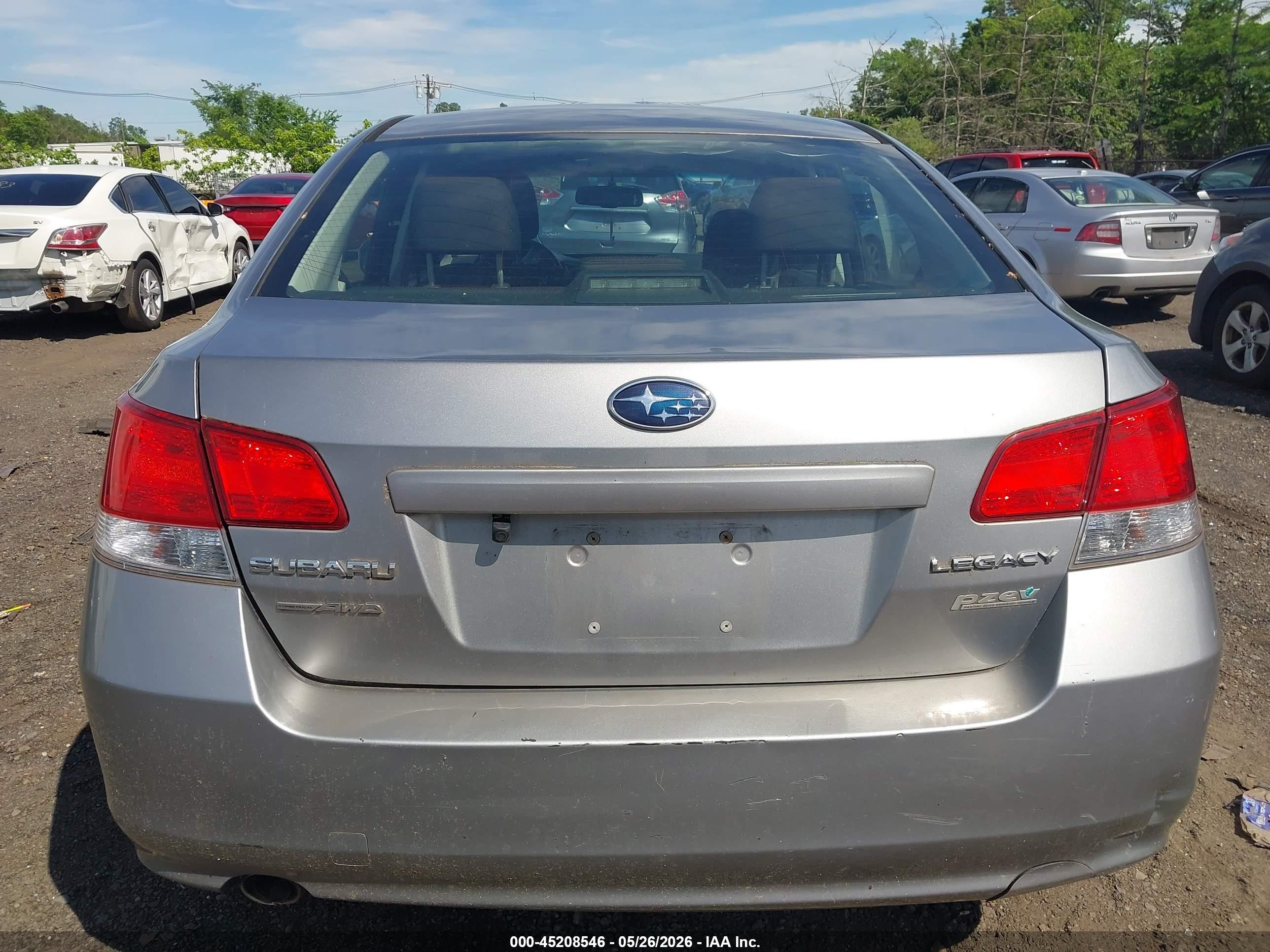 2010 Subaru Legacy 2.5i Premium Silver vin: 4S3BMBC69A3225834
