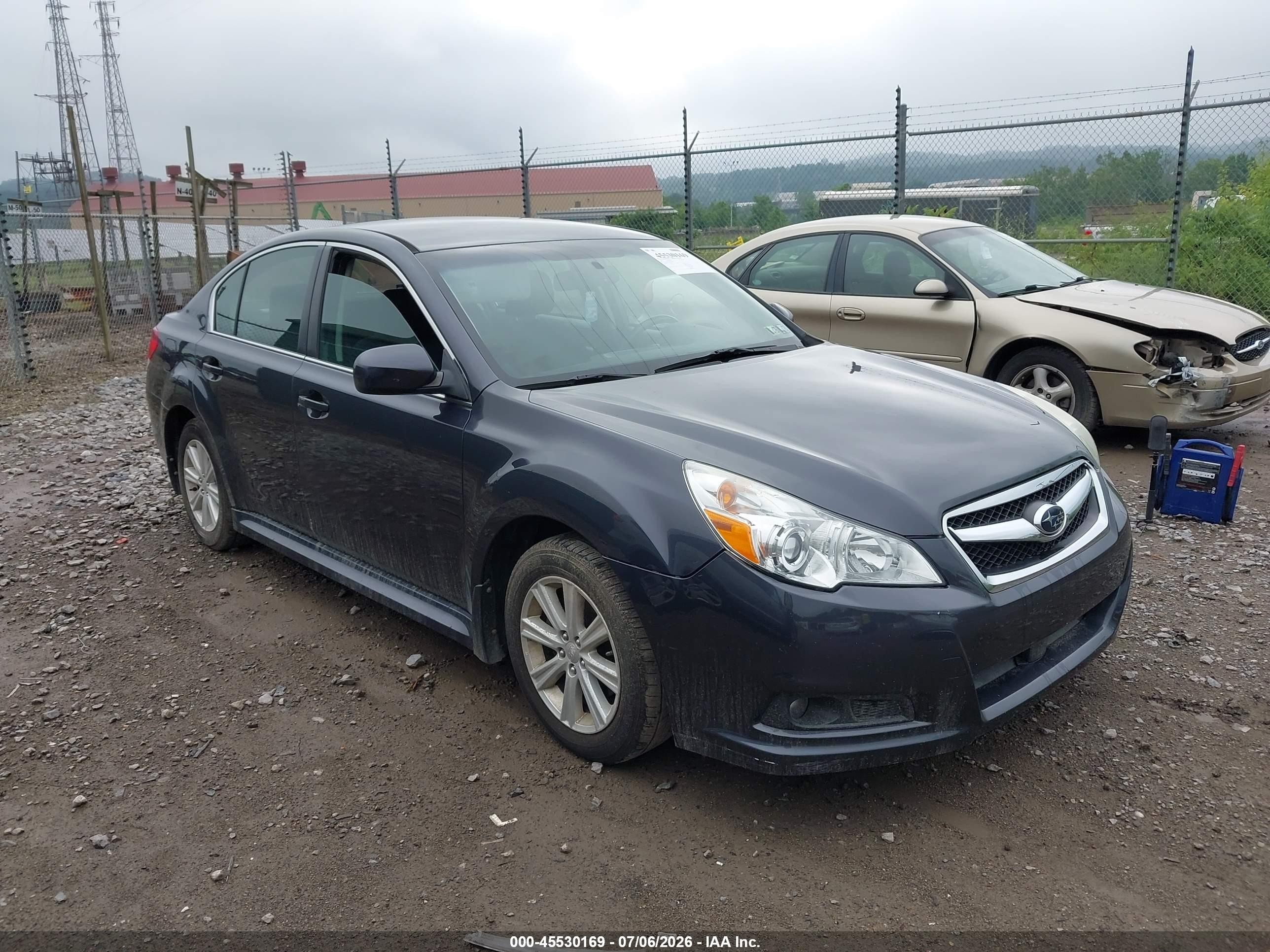 2011 Subaru Legacy 2.5i Premium Gray vin: 4S3BMBC69B3238567