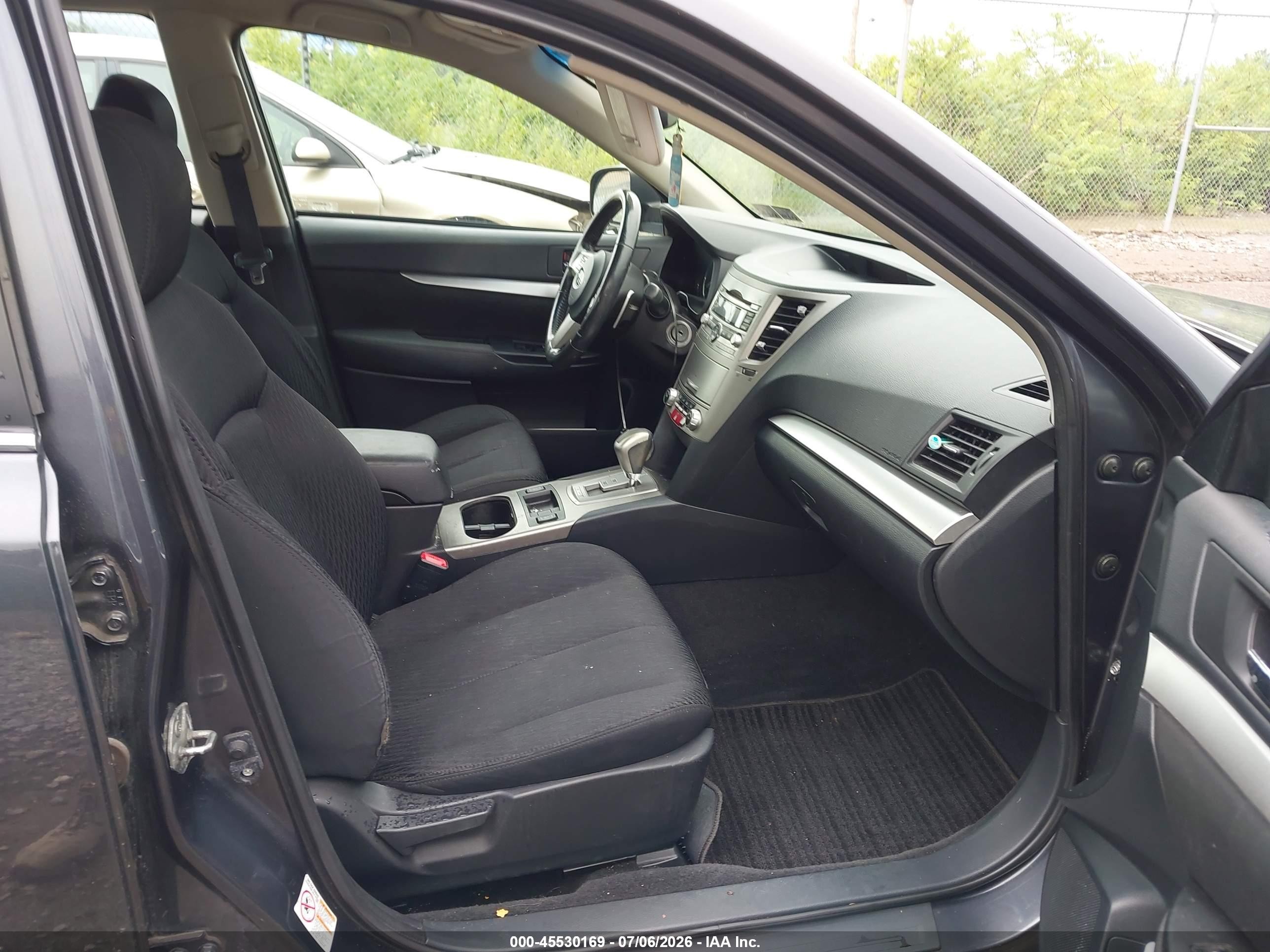 2011 Subaru Legacy 2.5i Premium Gray vin: 4S3BMBC69B3238567