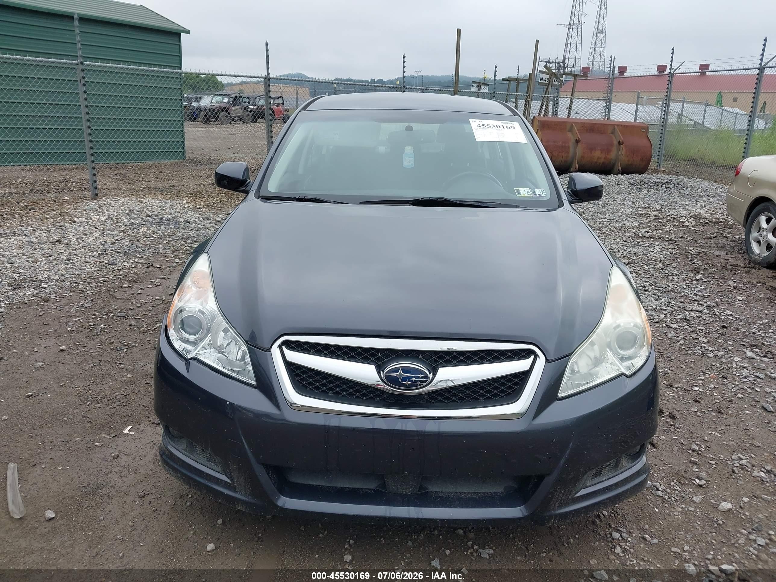 2011 Subaru Legacy 2.5i Premium Gray vin: 4S3BMBC69B3238567