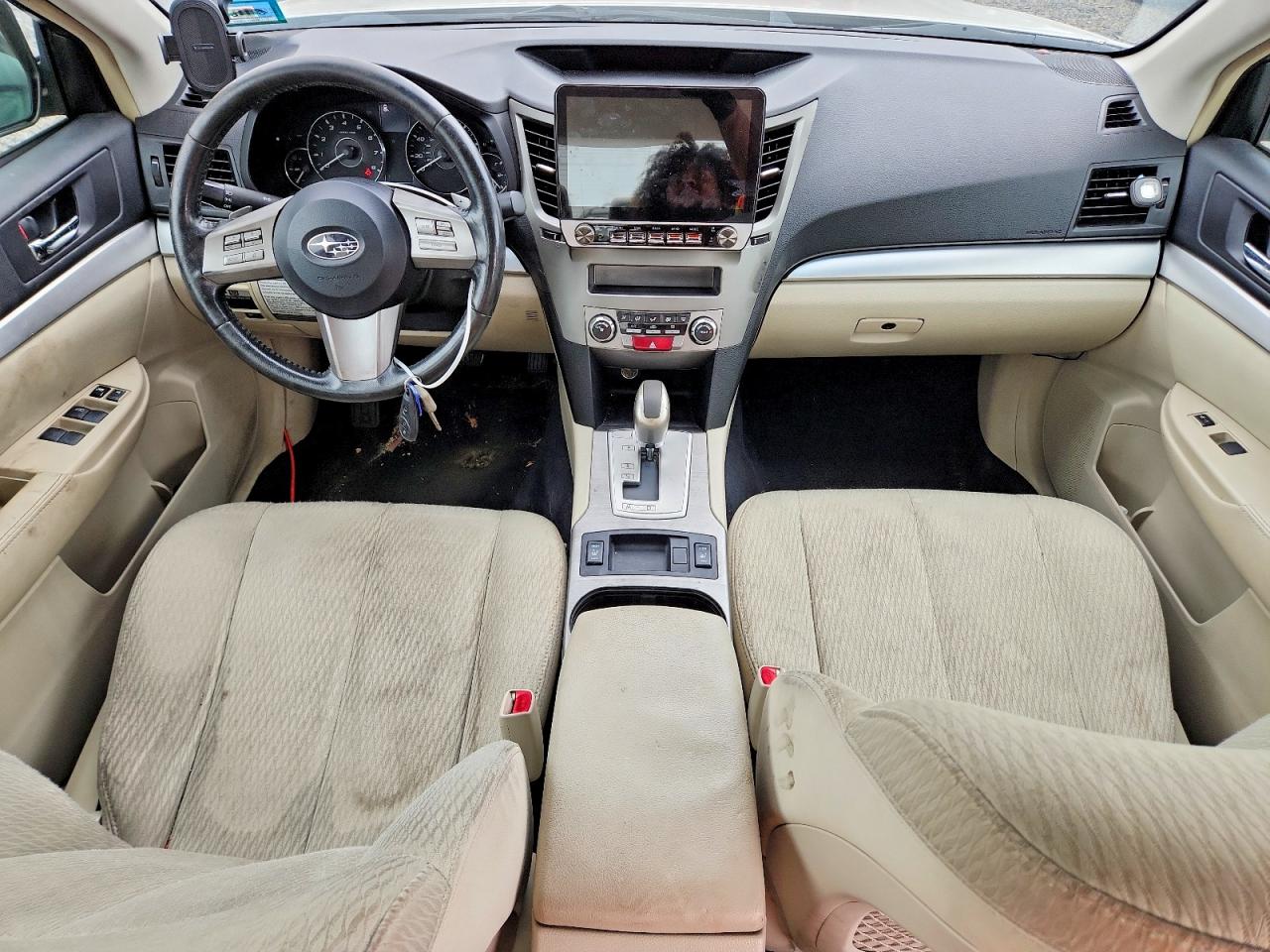 2011 Subaru Legacy 2.5i Premium White vin: 4S3BMBC69B3245292
