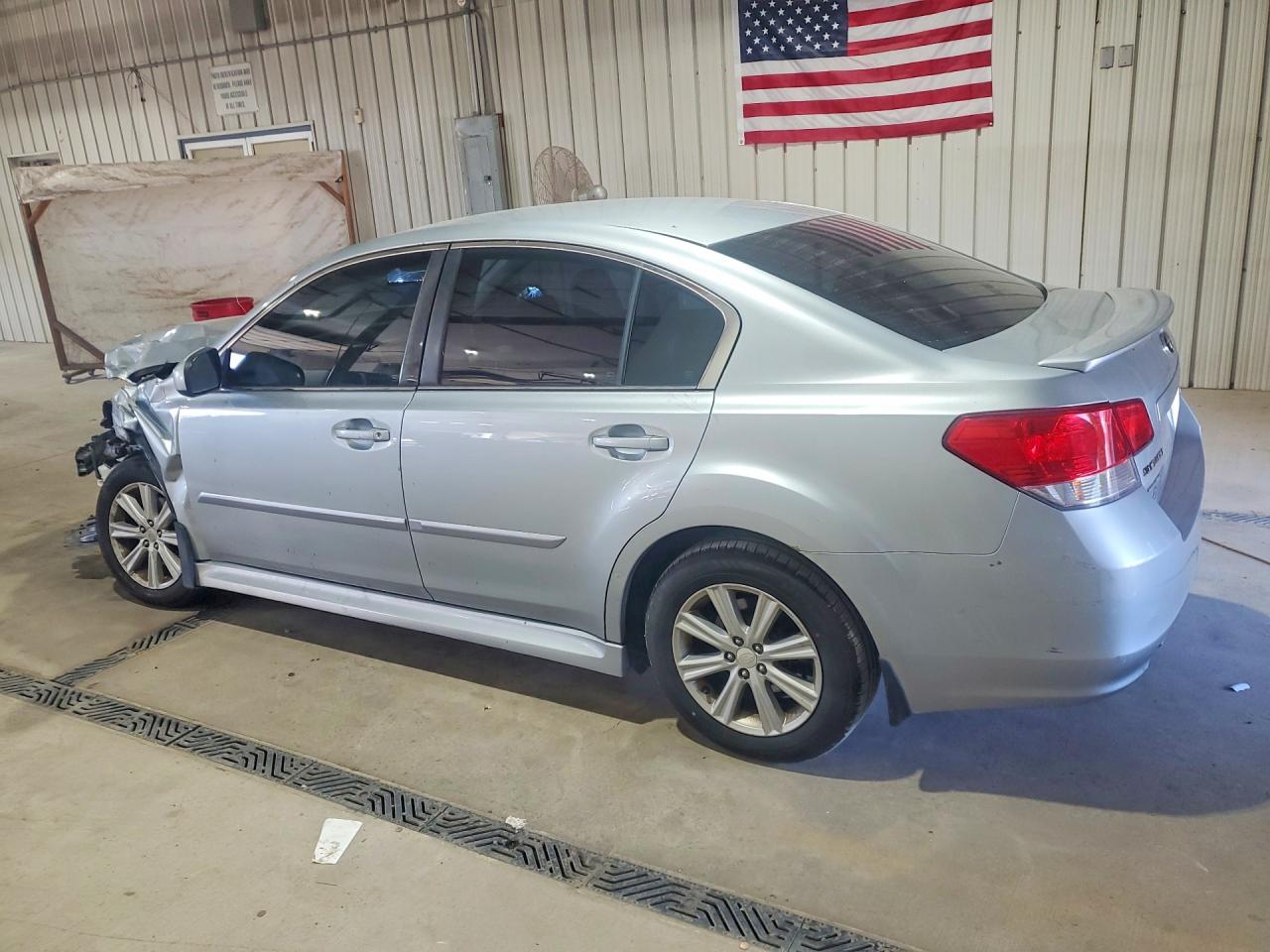 2012 Subaru Legacy 2.5i Premium Серебряный vin: 4S3BMBC69C3013129