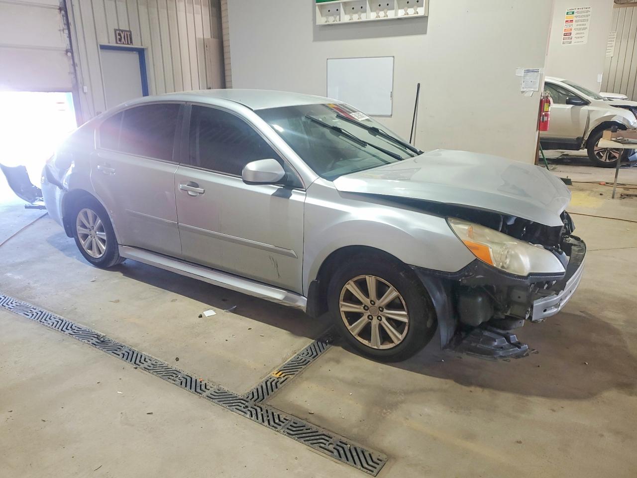 2012 Subaru Legacy 2.5i Premium Серебряный vin: 4S3BMBC69C3013129