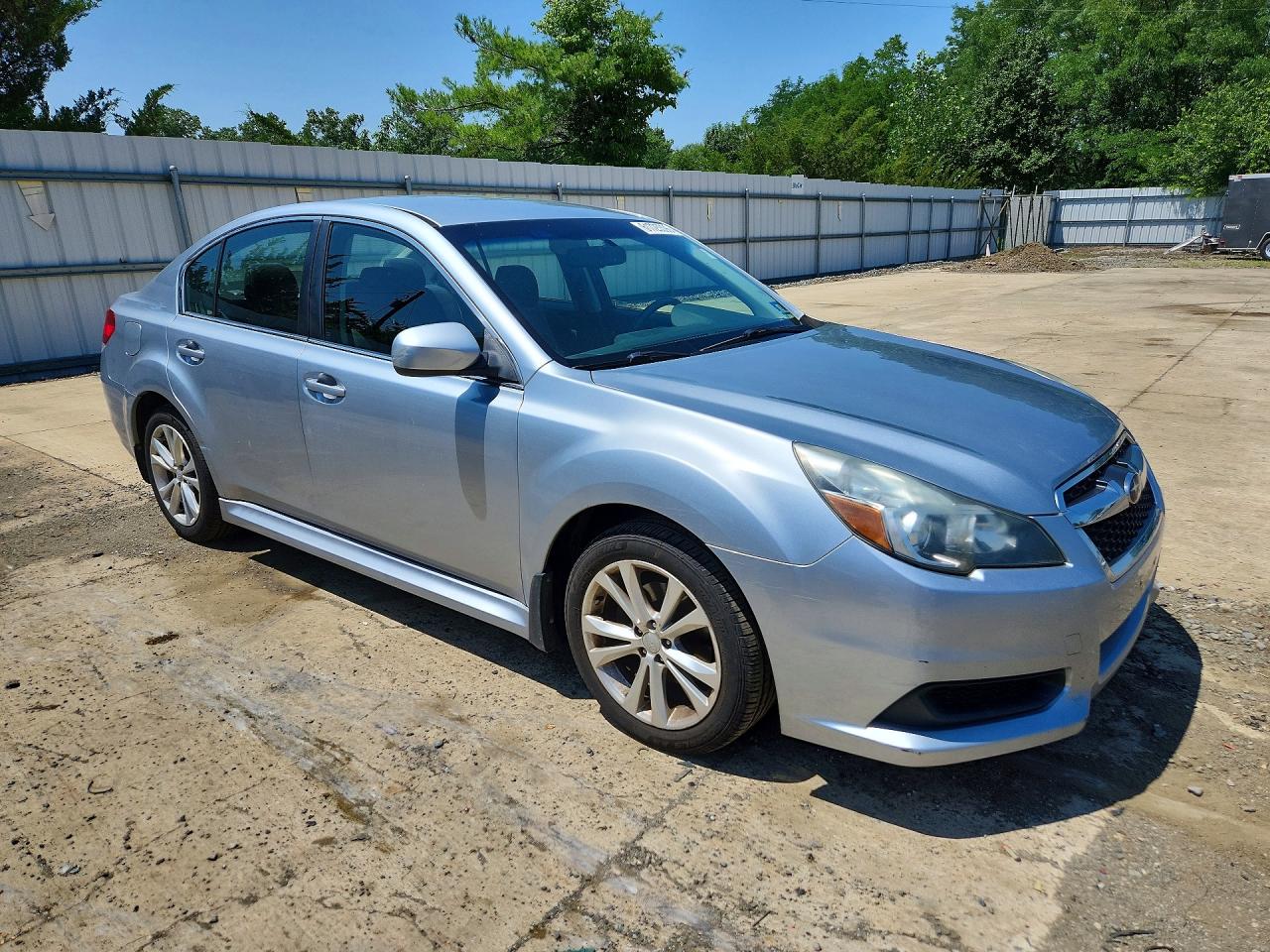 2013 Subaru Legacy 2.5i Premium Silver vin: 4S3BMBC69D3012807