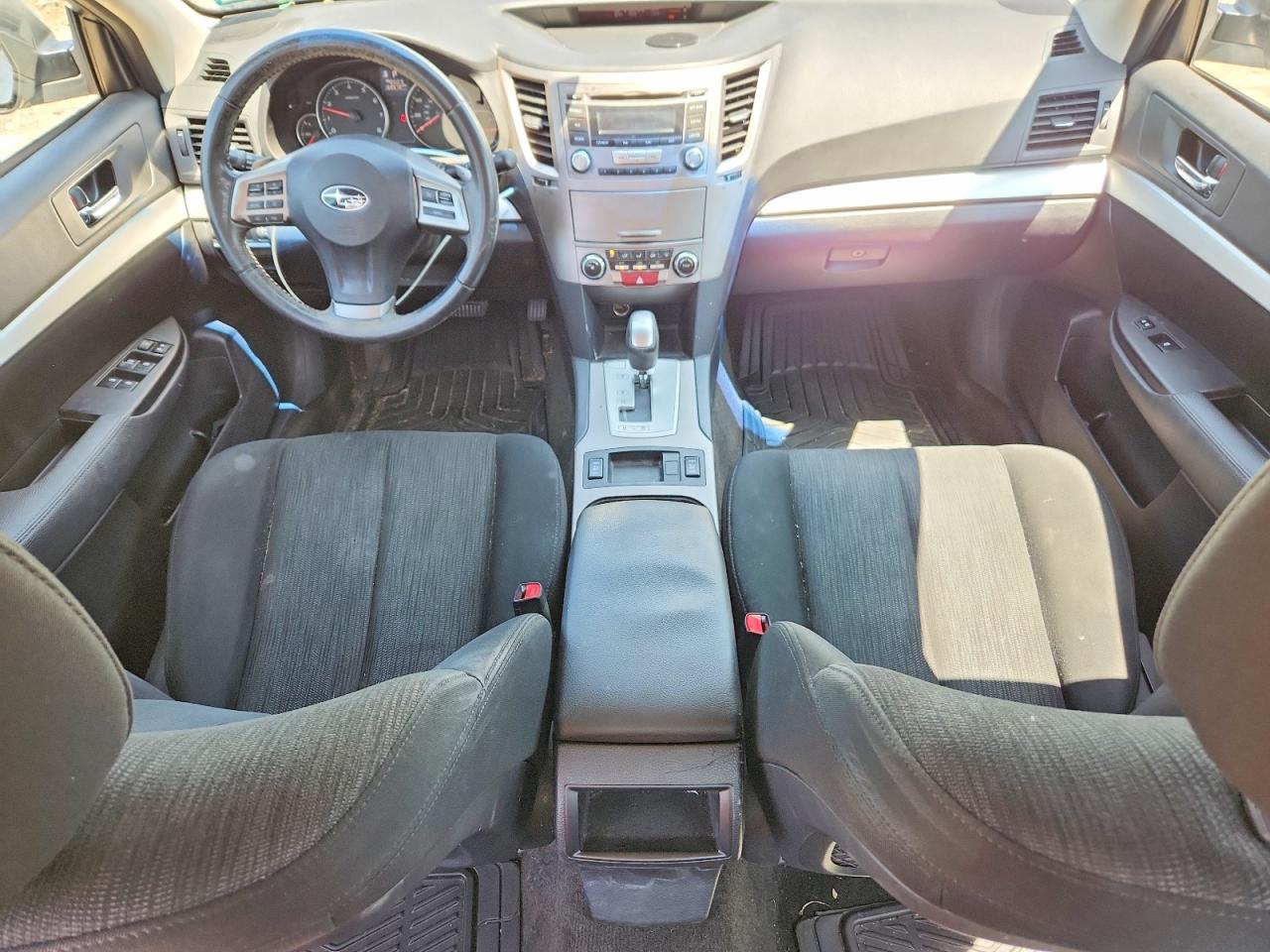 2013 Subaru Legacy 2.5i Premium Silver vin: 4S3BMBC69D3012807
