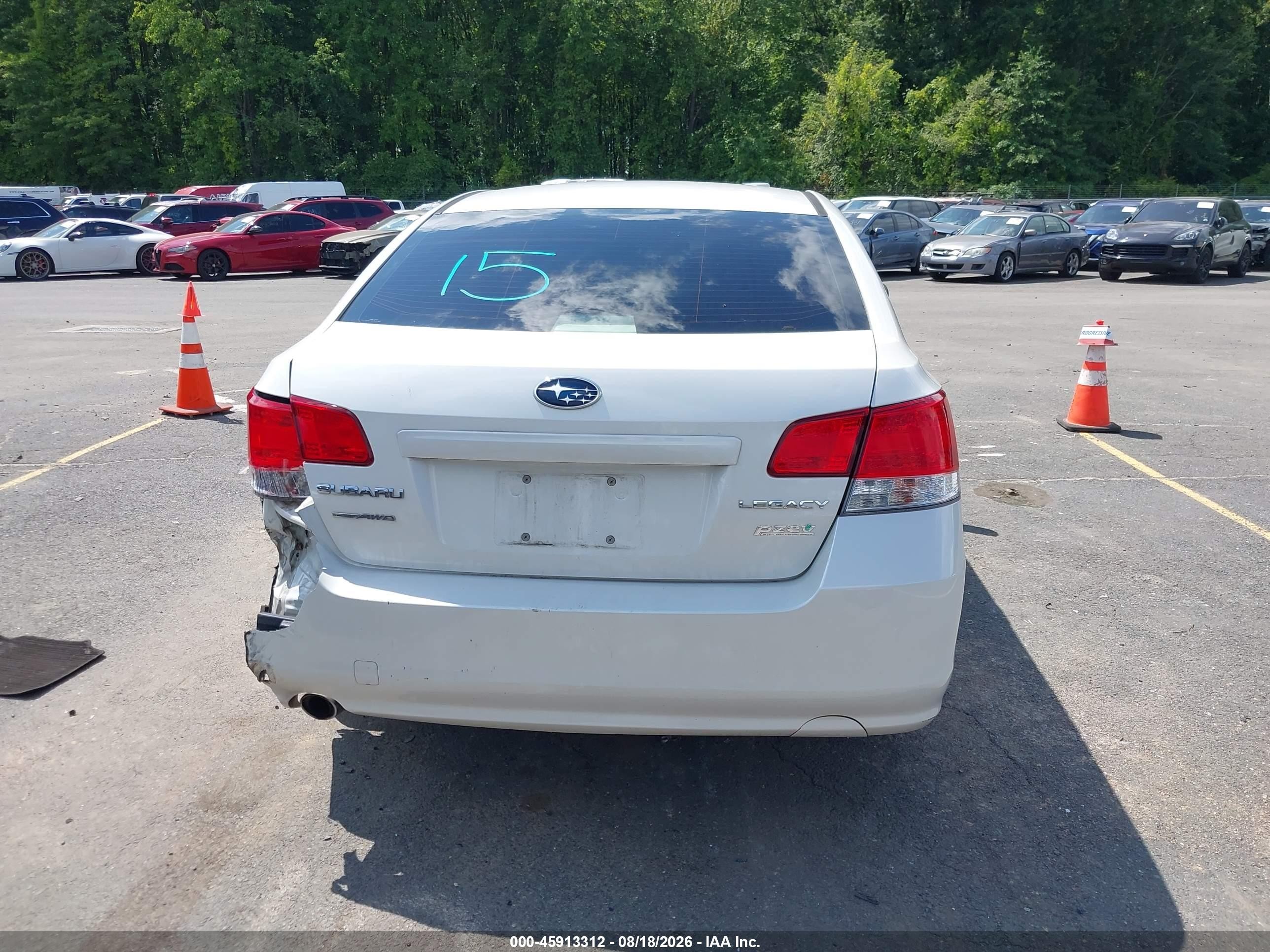 2013 Subaru Legacy 2.5i Premium White vin: 4S3BMBC69D3023340