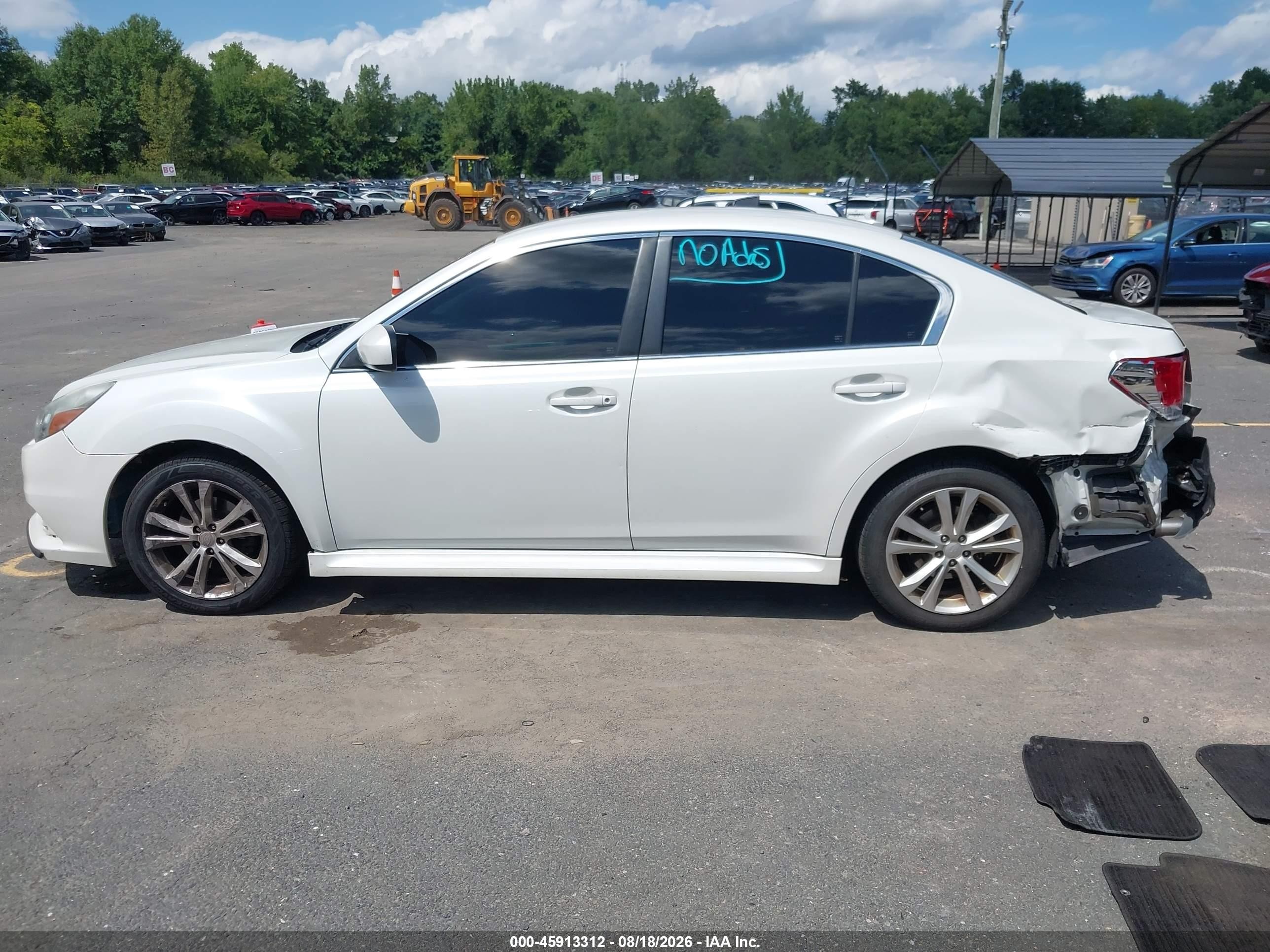2013 Subaru Legacy 2.5i Premium White vin: 4S3BMBC69D3023340