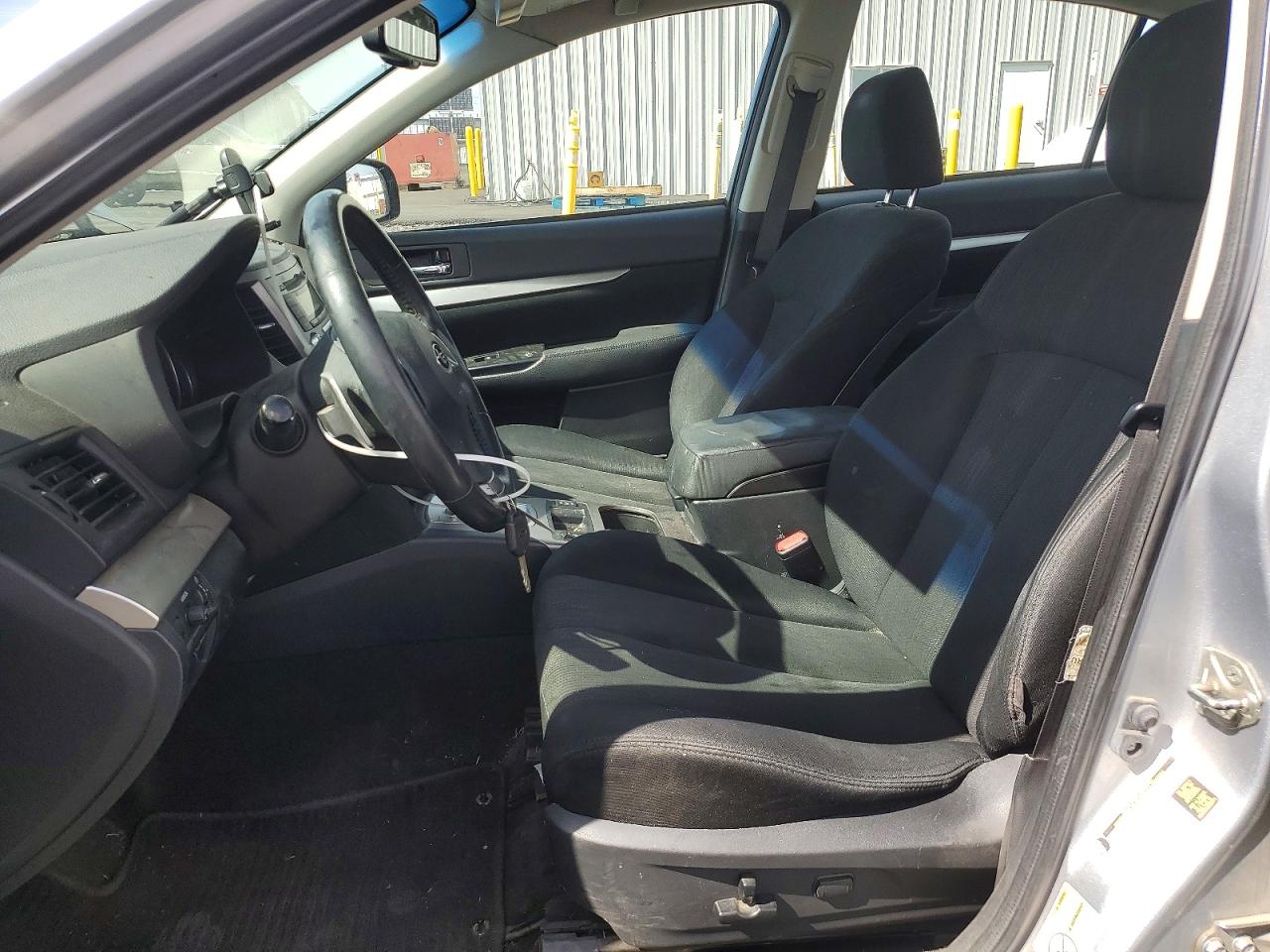 2013 Subaru Legacy 2.5i Premium Silver vin: 4S3BMBC69D3034869