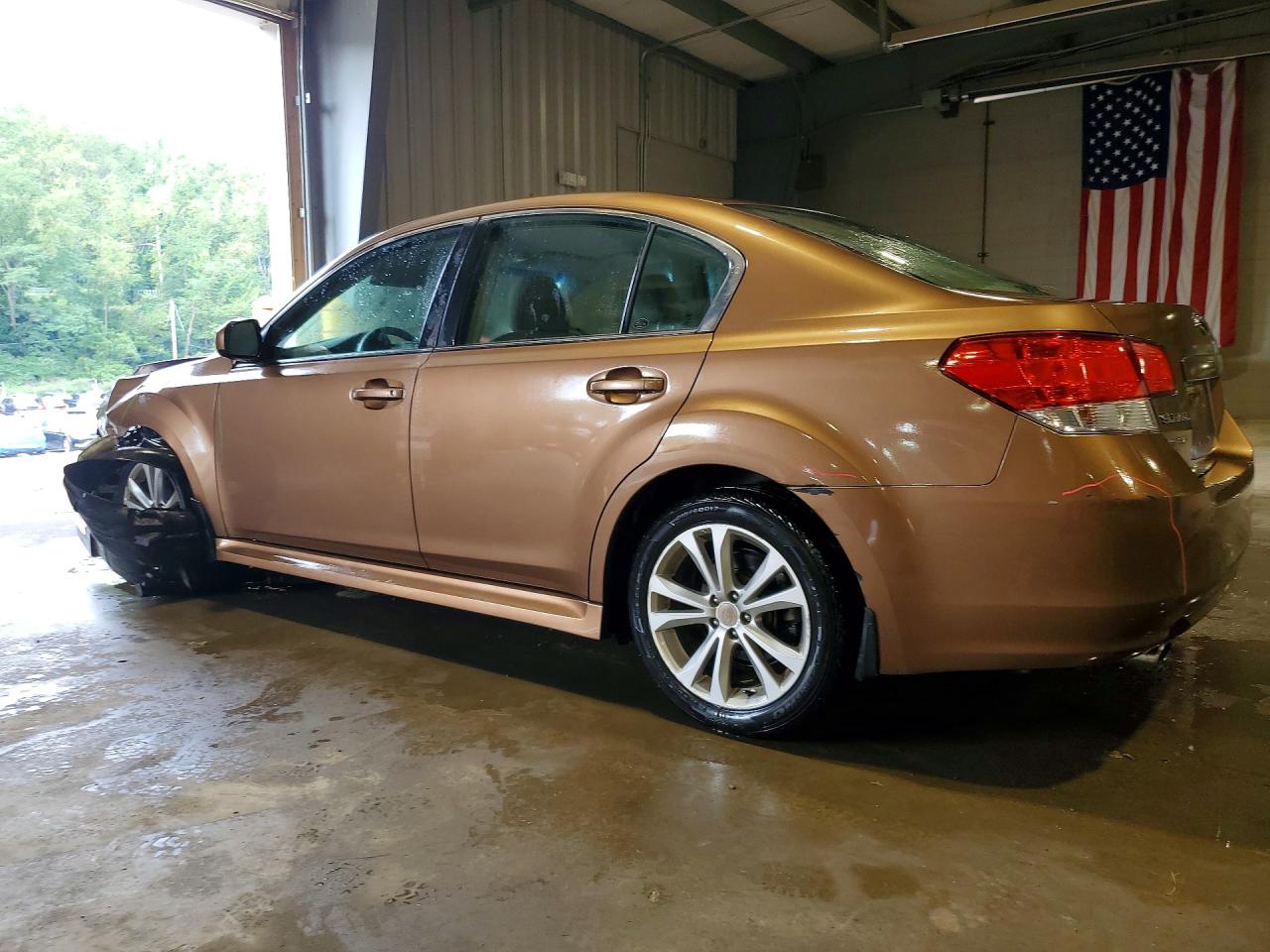 2013 Subaru Legacy 2.5i Premium Золотой vin: 4S3BMBC69D3035021